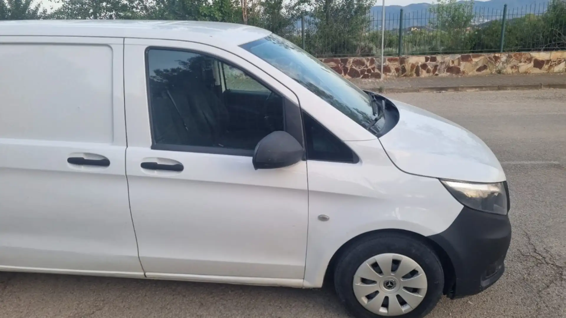 Mercedes-Benz Vito Furgón 109CDI Compacta Blanco - 1