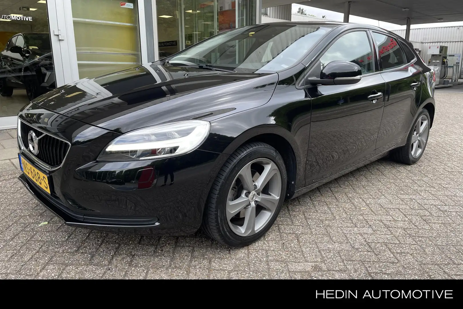 Volvo V40 2.0 T3 Nordic+ | SENSOREN | STOELVERWARMING | NAVI Noir - 1