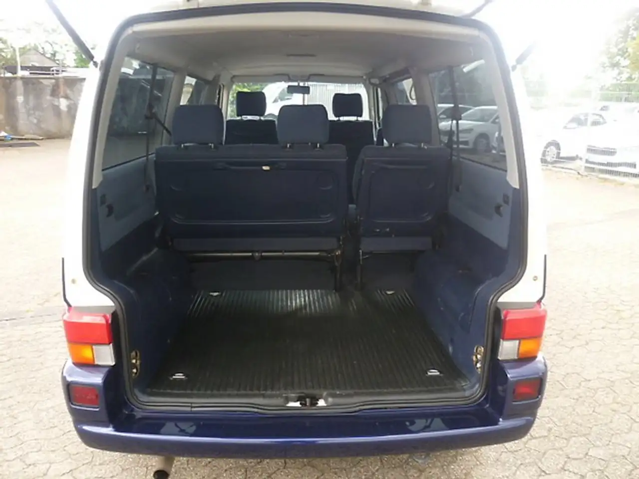 Volkswagen T4 Caravelle GL Automatik 2.5i 85Kw 1.Hand 2xKlima AB-AHK Top, foto 10