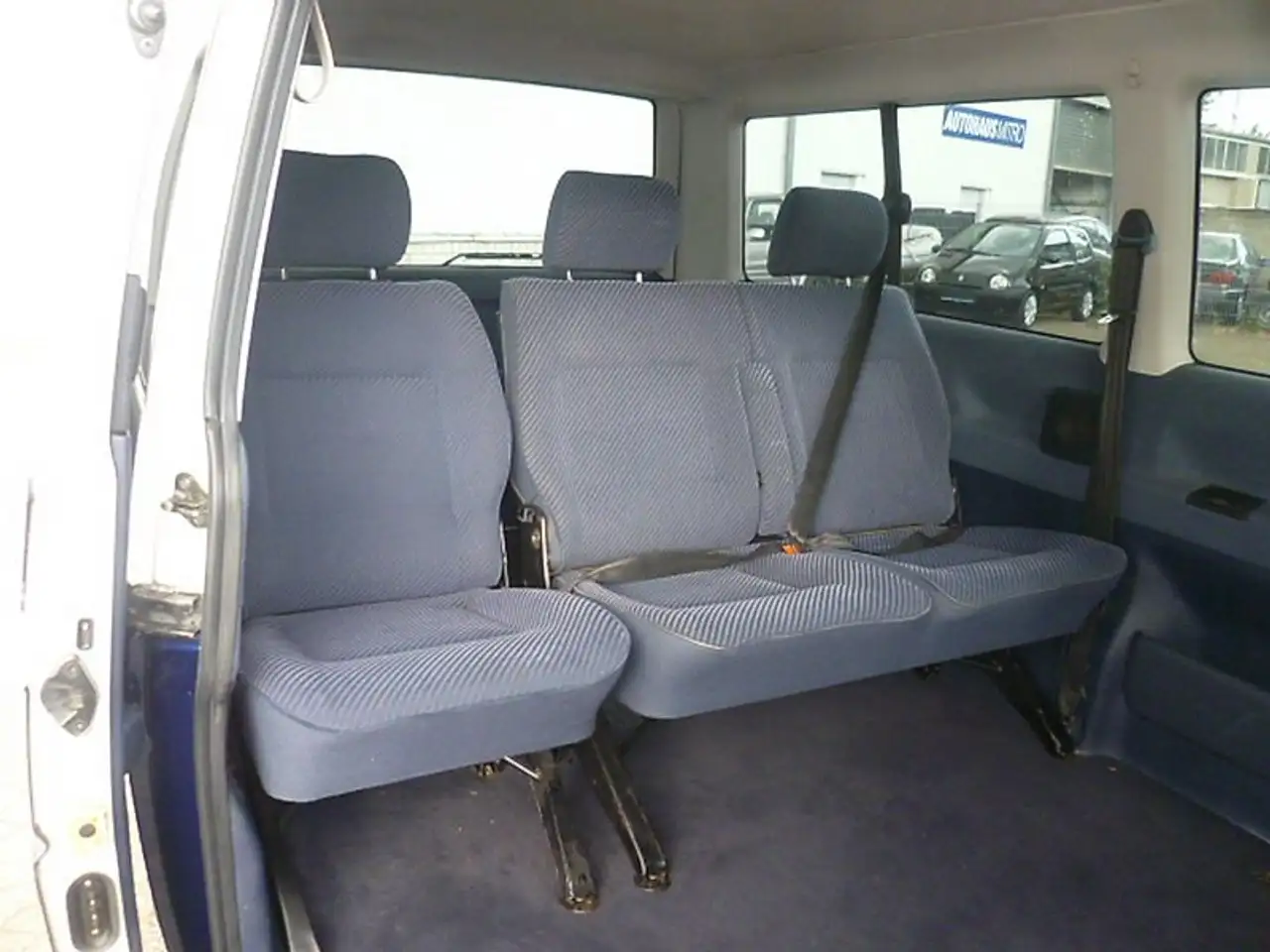 Volkswagen T4 Caravelle GL Automatik 2.5i 85Kw 1.Hand 2xKlima AB-AHK Top, foto 9