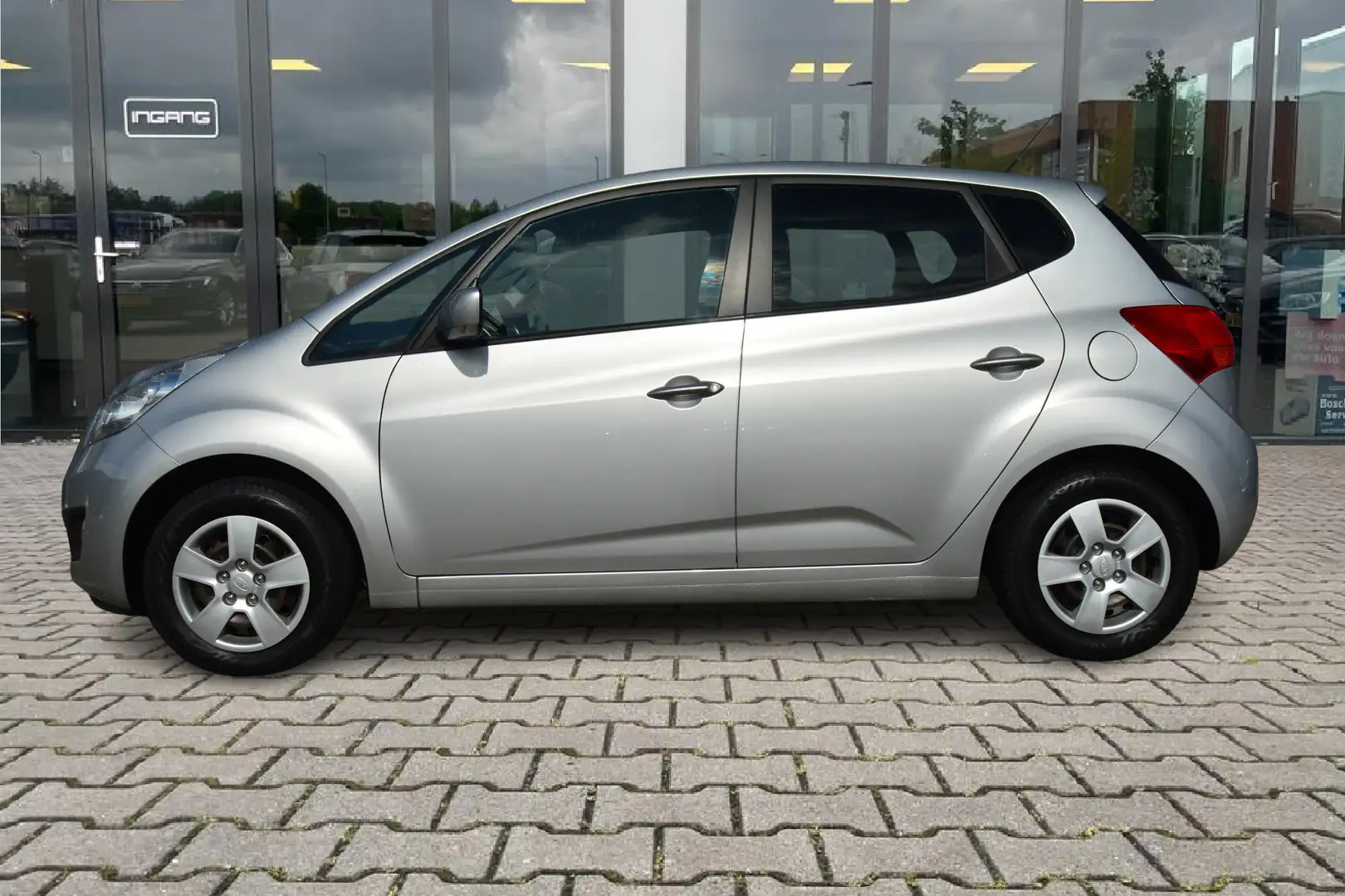 Kia Venga 1.4 CVVT ExecutiveLine | Trekhaak | Camera | Navi Grau - 2