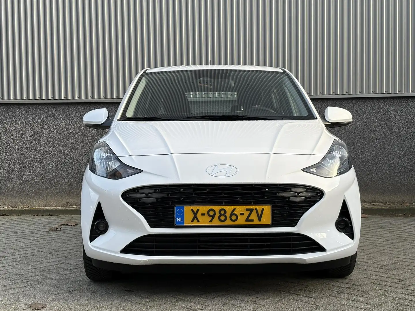 Hyundai i10 Limited Edition N-Style | Cruise Control | Bluetoo Wit - 2