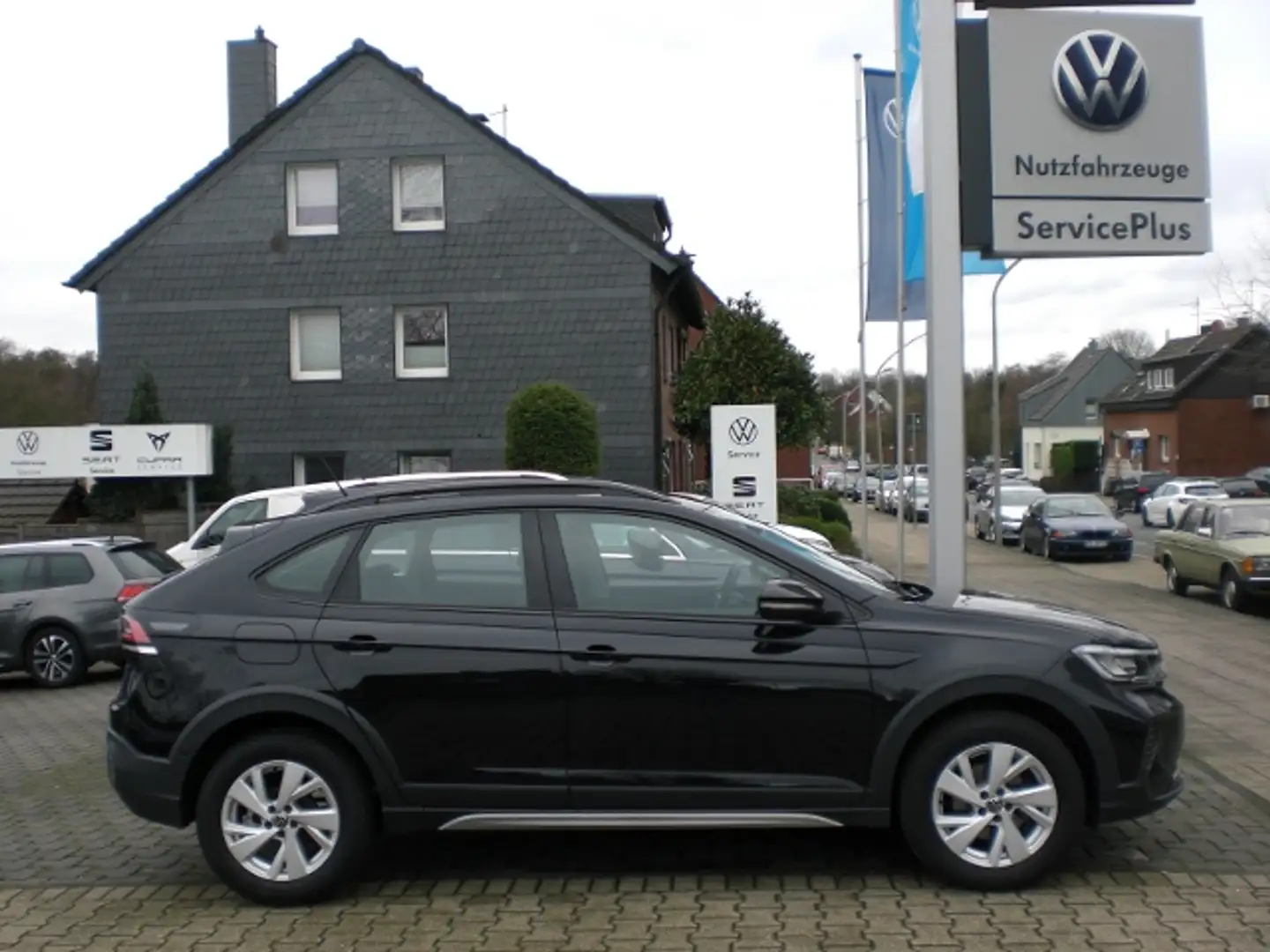 Volkswagen Taigo Life 1.0 TSI DSG LED ACC PLA RFK R2D App-Connect Negro - 2