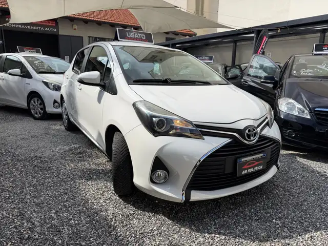Toyota Yaris view 2