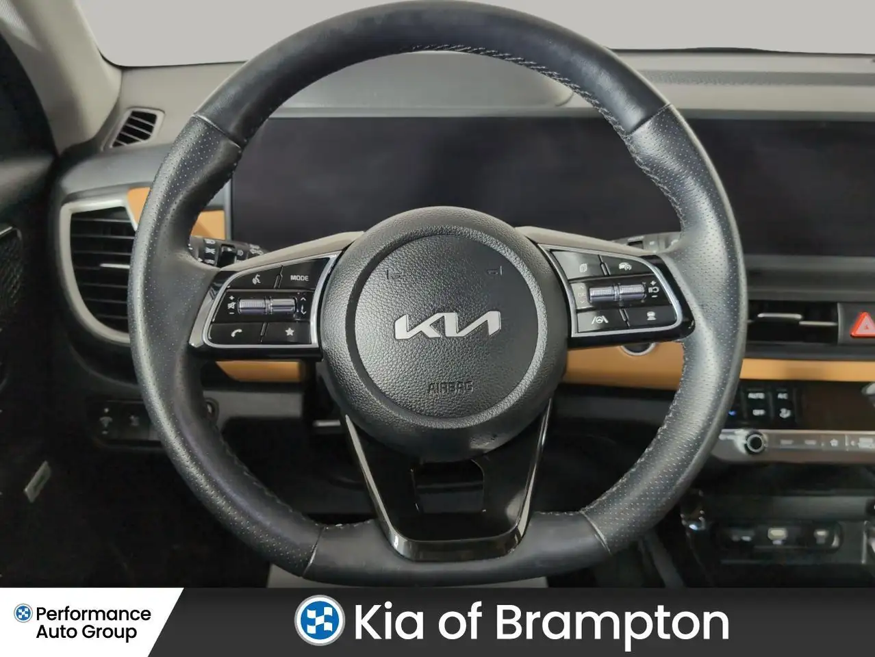 Kia Seltos снимка Kia Seltos