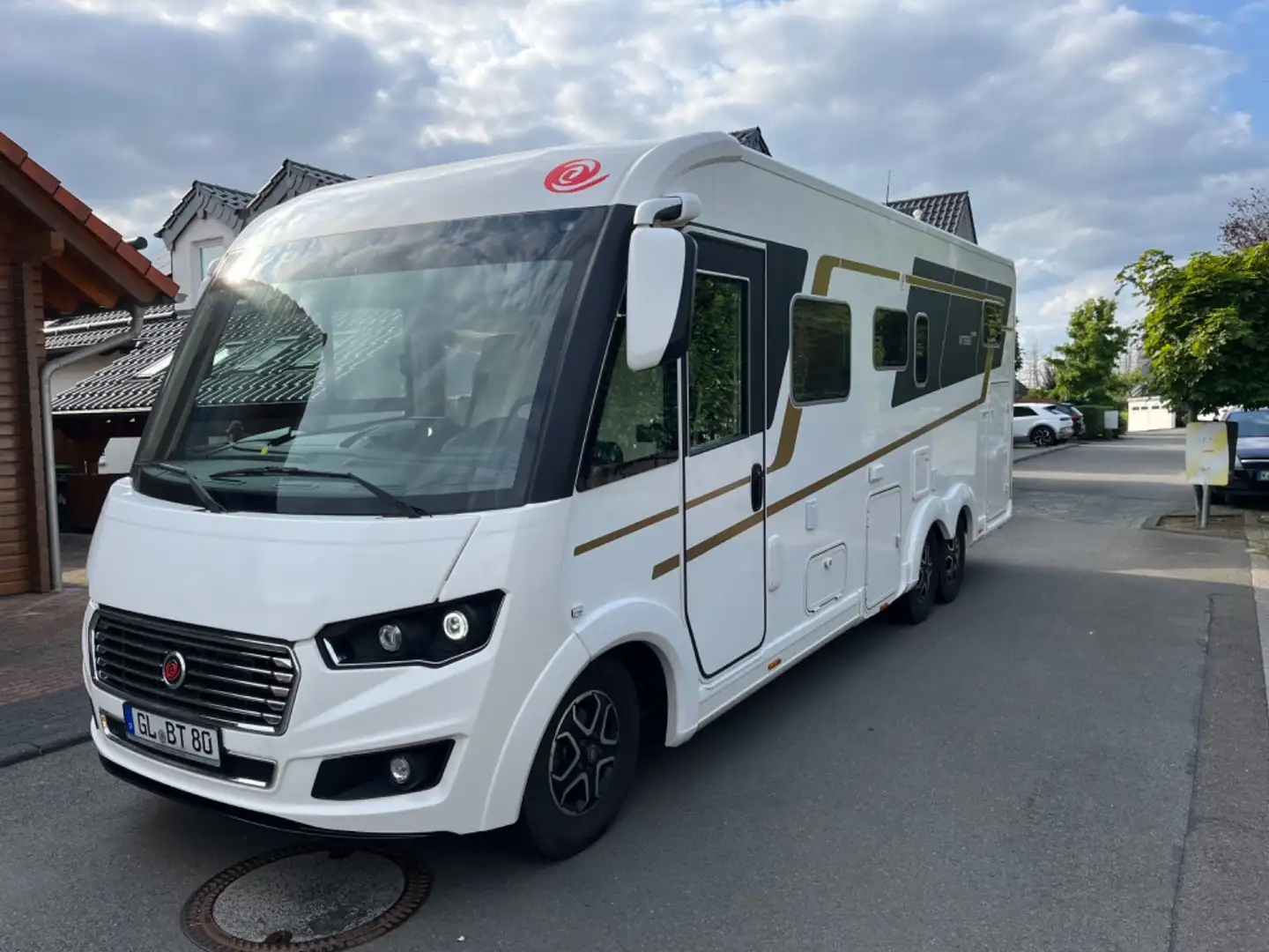 Euramobil Integra 760 EF / 3-Achser/hydr. Hubst./Vollausst Weiß - 2