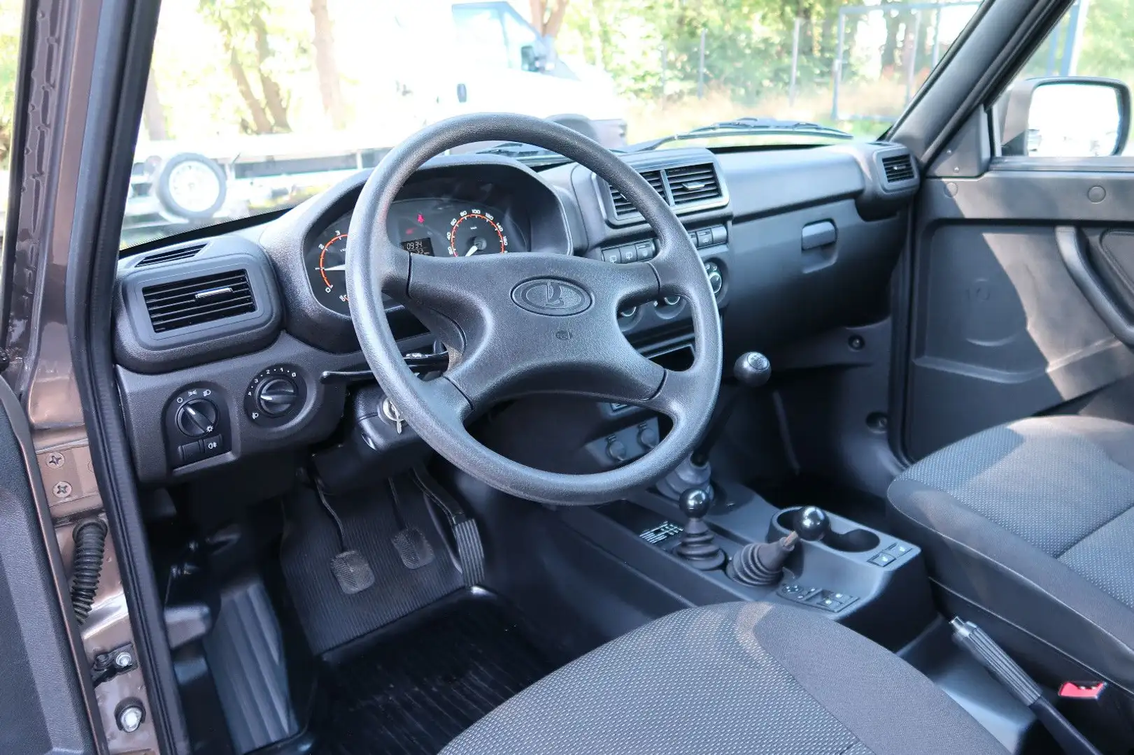 Lada Niva Legend Allrad 1.7l 61 kW(83PS)+Sitzheizung Zwart - 1