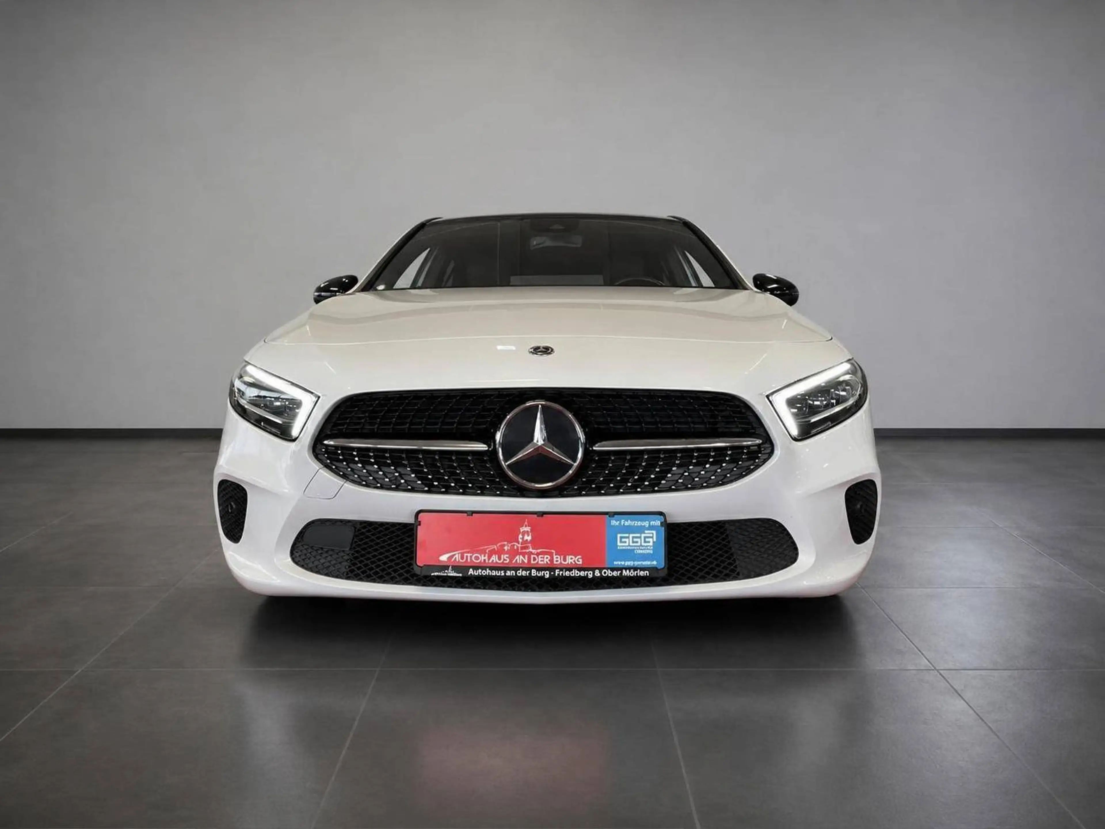 Mercedes-Benz A 220 d -Scheckheft-Navi-PDC — photo 2