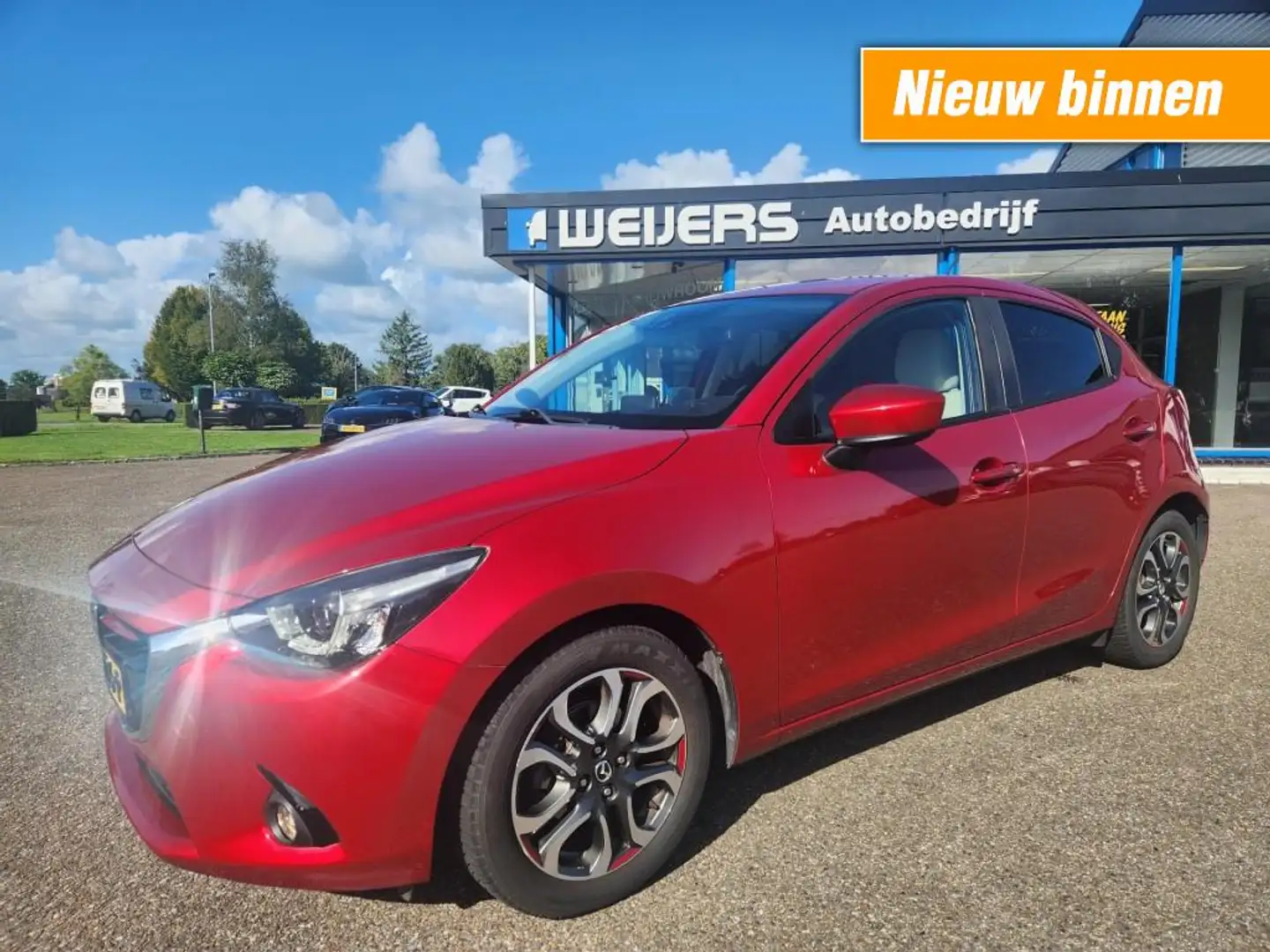 Mazda 2 1.5 SKYACTIV-G SKylease GT Leer, navi, Clima, PDC Rood - 1