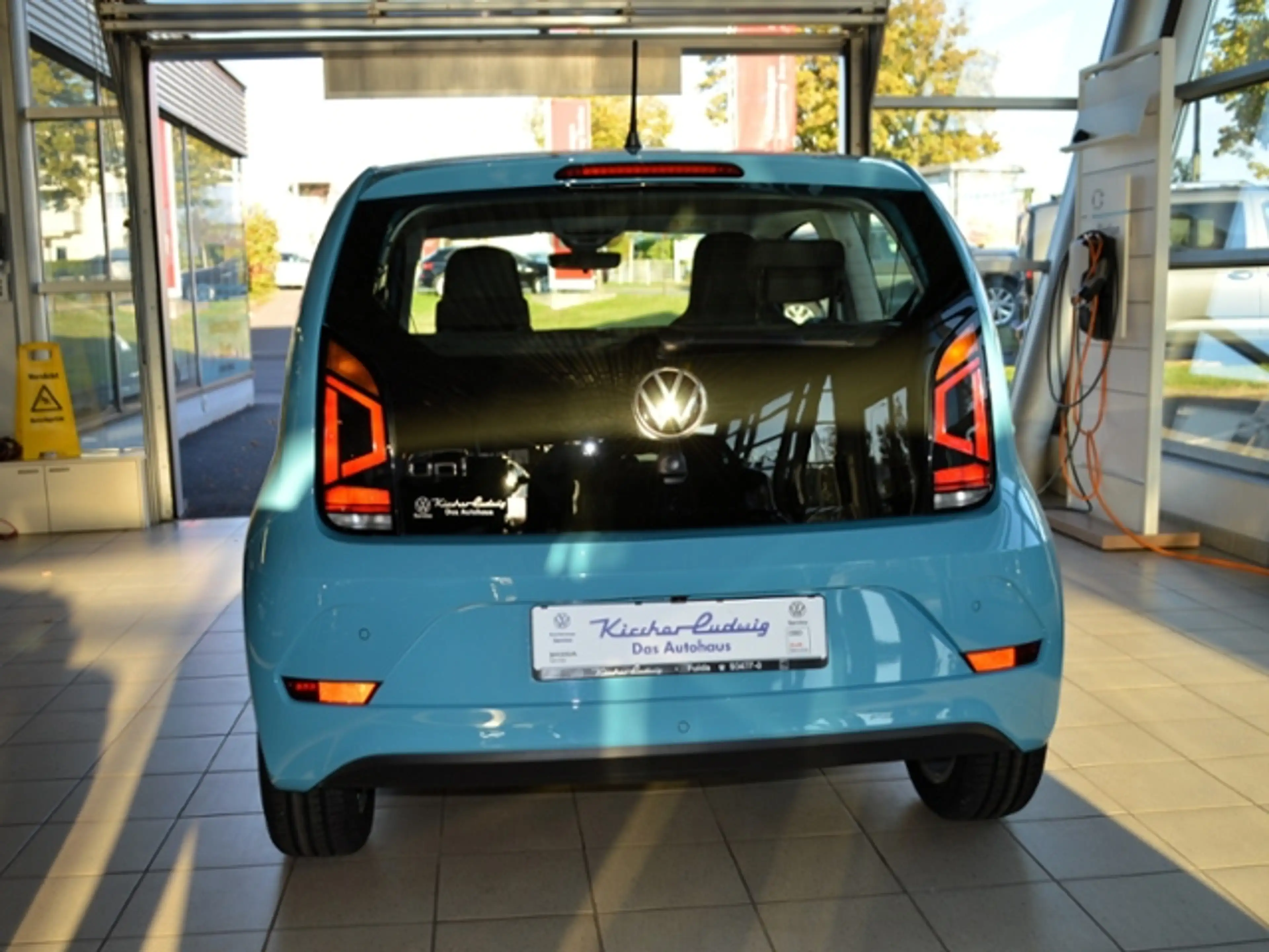 Volkswagen up! 1,0 l 48 kW (65 PS) 5-Gang — photo 5