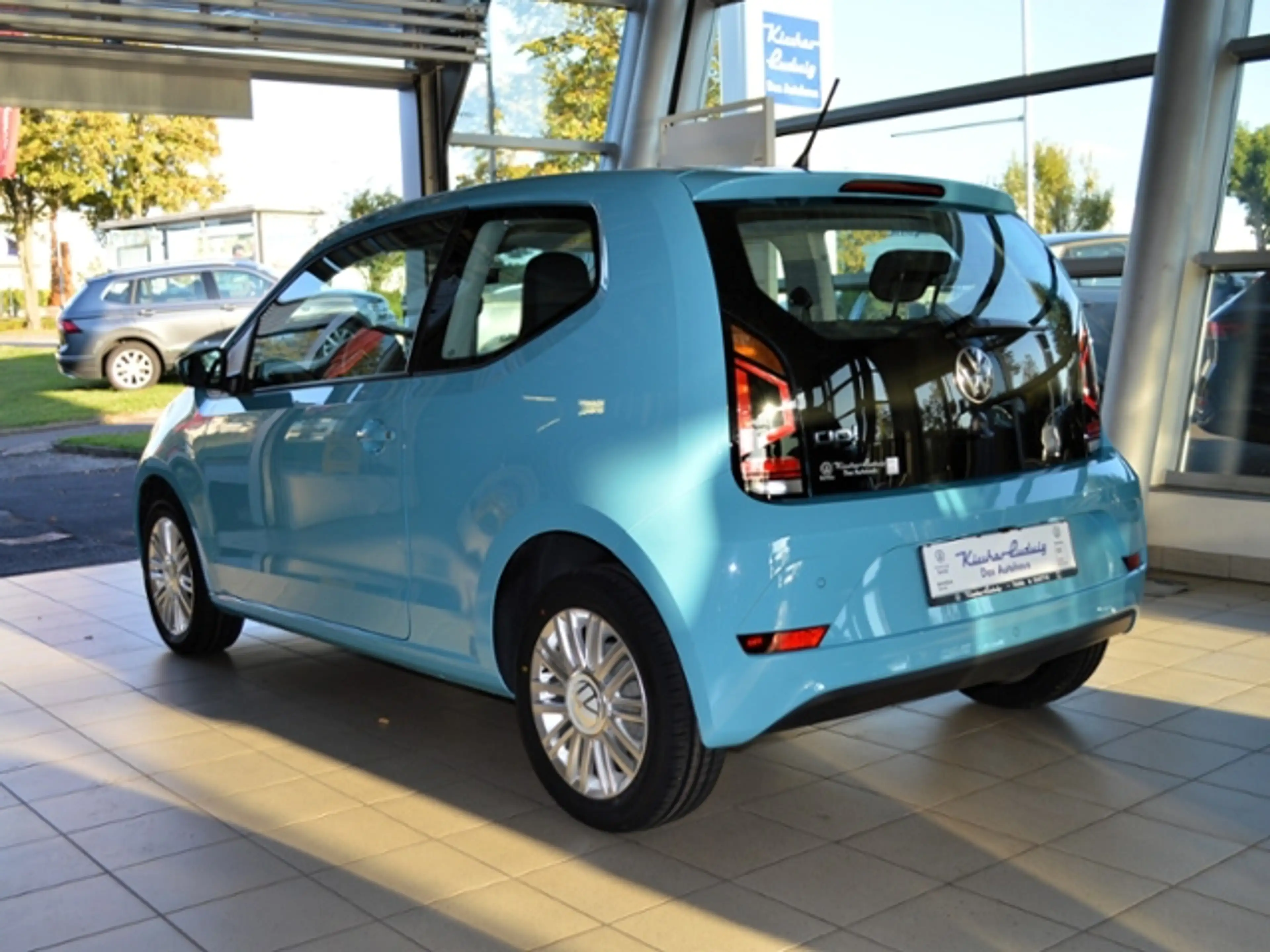 Volkswagen up! 1,0 l 48 kW (65 PS) 5-Gang — photo 4