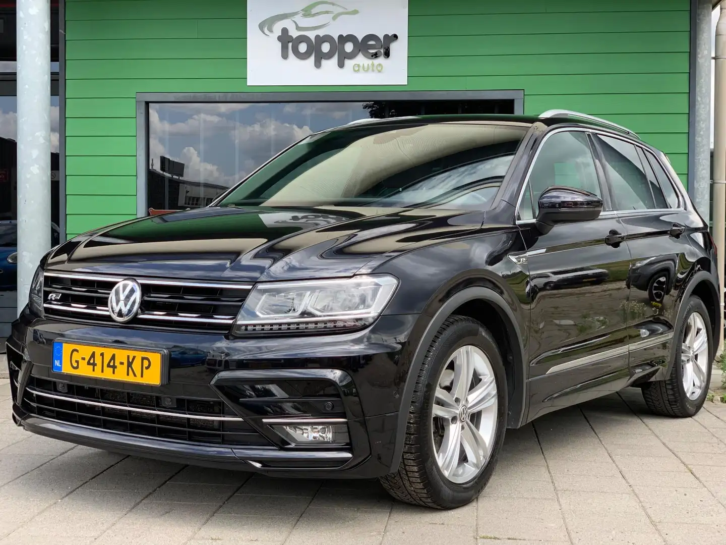 Volkswagen Tiguan 1.5 TSI | R-Line | Virtual | DSG | PanoramaDak | Zwart - 1