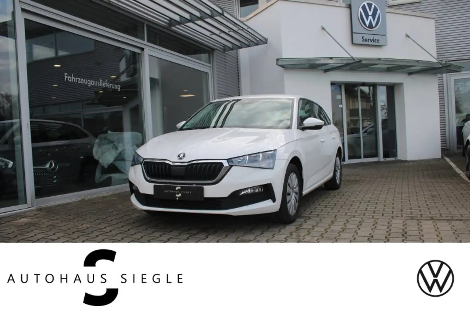 Skoda Scala Scala 1.0 TSI Cool Plus Parktronic Sitzheizung Sit Weiß - 1