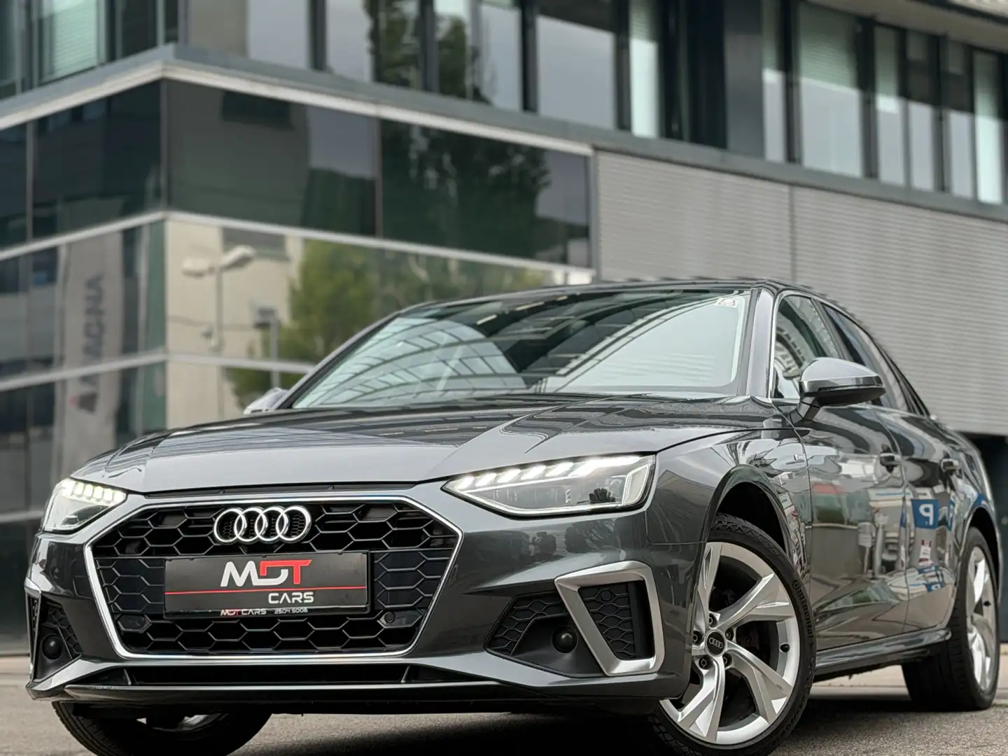 Audi A4 30 TDI S line Aut.|VIRTUAL-COCKPIT|MMI-PLUS|CAM Grau - 1