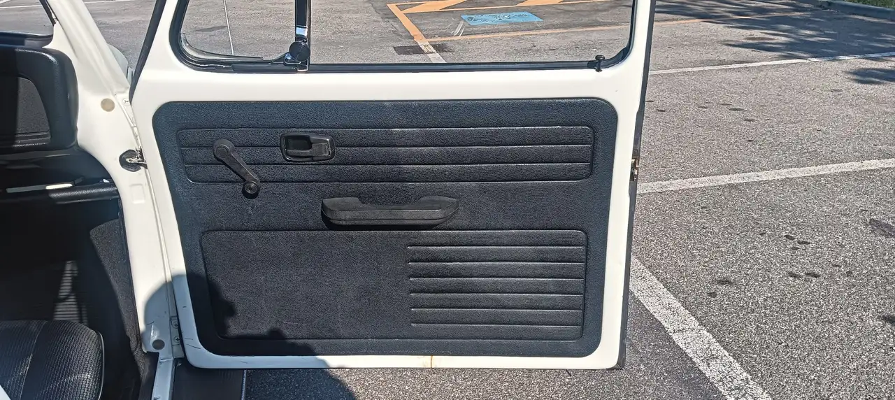 Volkswagen Maggiolino 1.2 tedesco, foto 2
