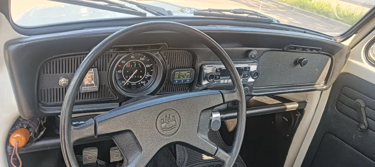 Volkswagen Maggiolino 1.2 tedesco, foto 5