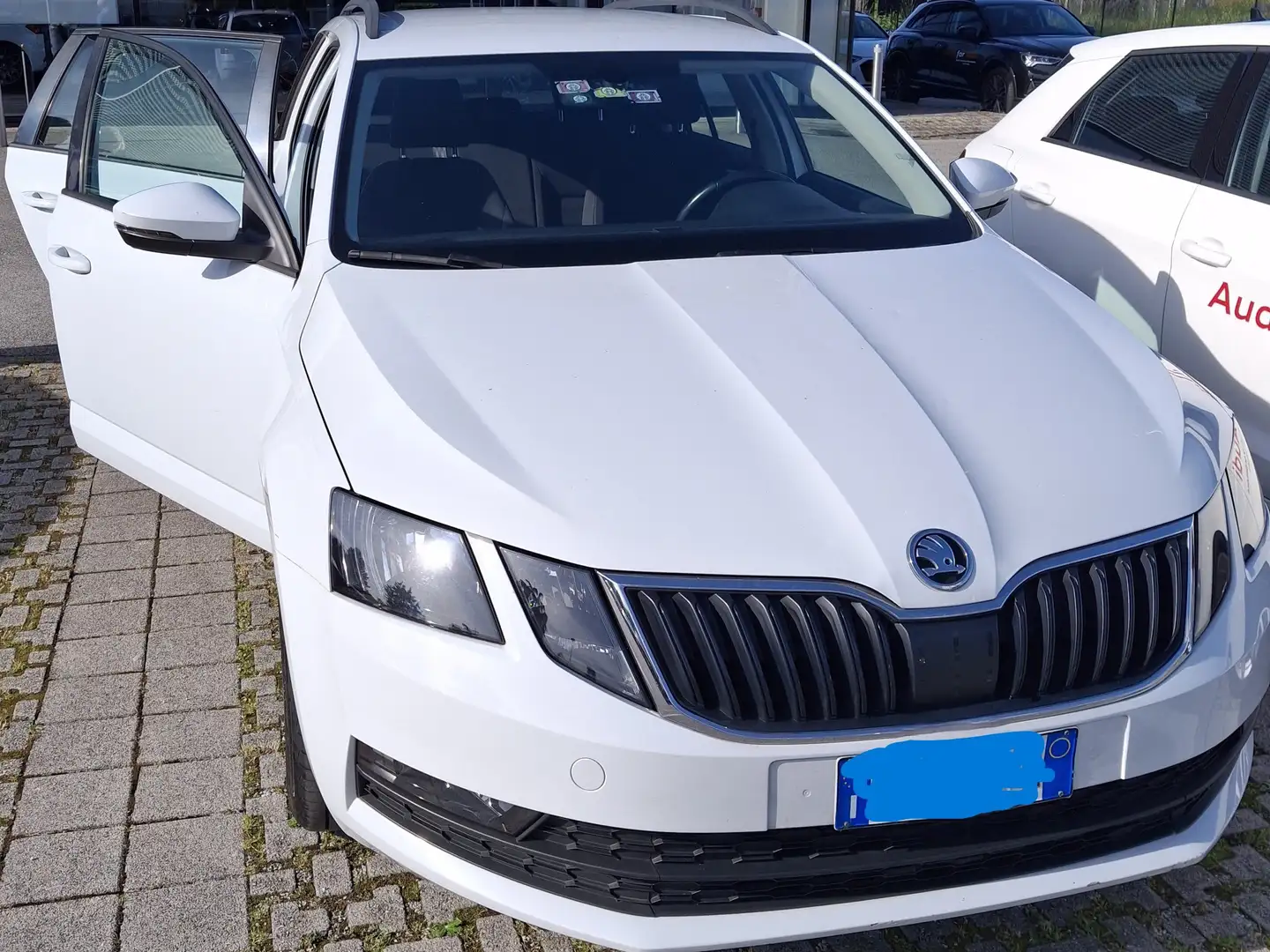 Skoda Octavia Octavia III 2017 SW 1.6 tdi Ambition 115cv Bianco - 1
