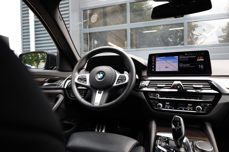 BMW 530 5-serie Touring 530d High Executive — photo 26