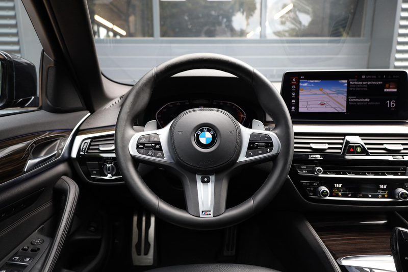 BMW 530 5-serie Touring 530d High Executive — photo 37