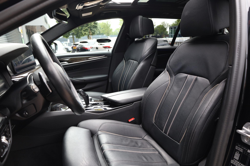 BMW 530 5-serie Touring 530d High Executive — photo 27