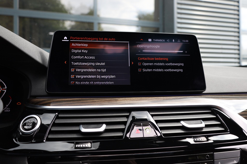 BMW 530 5-serie Touring 530d High Executive — photo 15