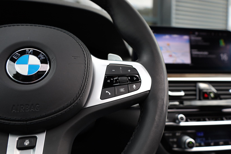 BMW 530 5-serie Touring 530d High Executive — photo 38
