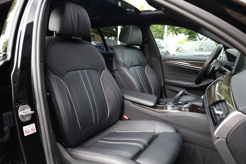 BMW 530 5-serie Touring 530d High Executive — photo 48