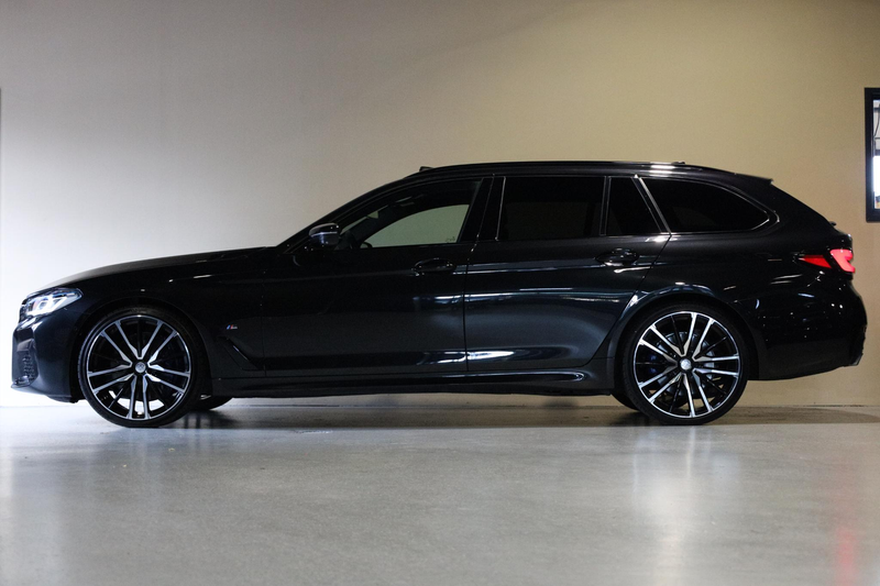 BMW 530 5-serie Touring 530d High Executive — photo 2