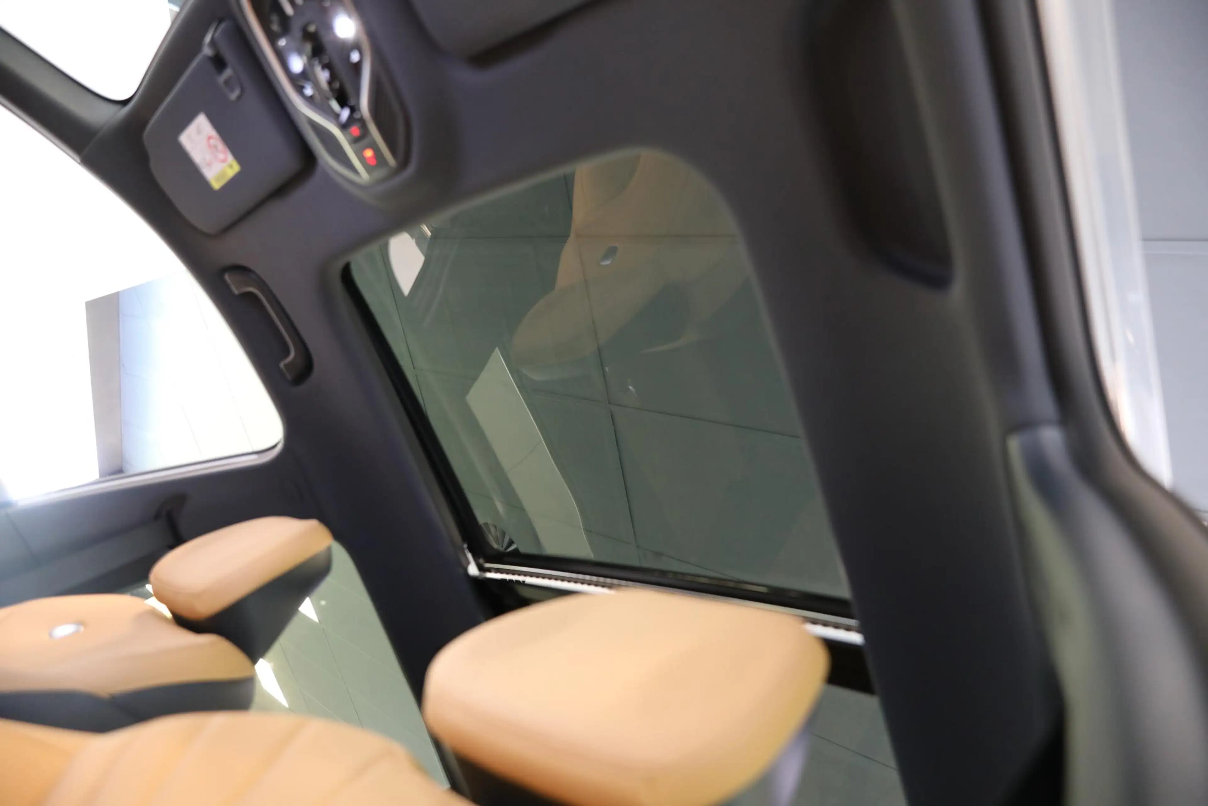 Geely Starray EM-i 1.5 Max+ | Verwacht — photo 11