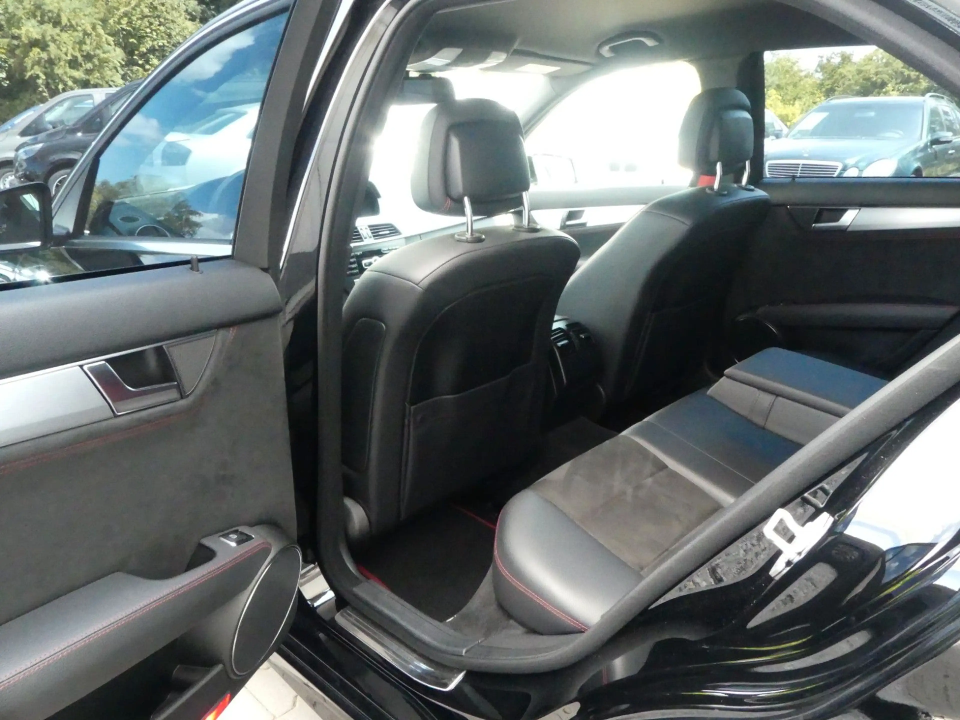 Mercedes-Benz C 350 CDI AMG Sportpaket Plus | Harman Kardon — photo 11