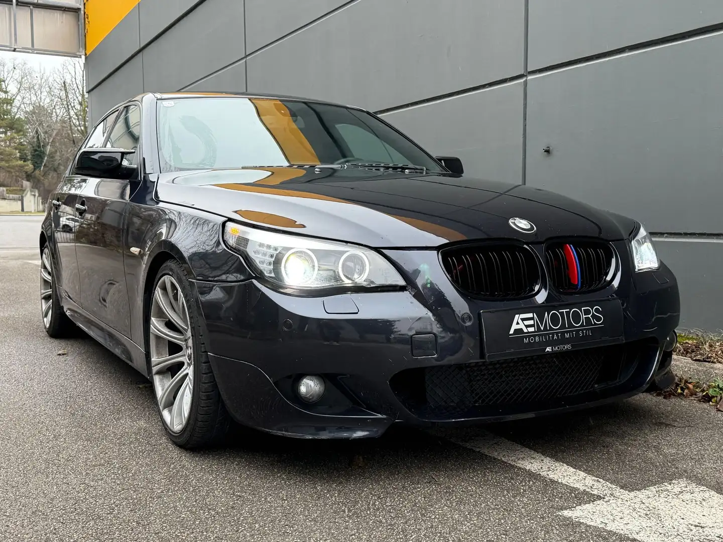 BMW 525 d //AB WERK M-PAKET// KREDIT // ALU // Blau - 1