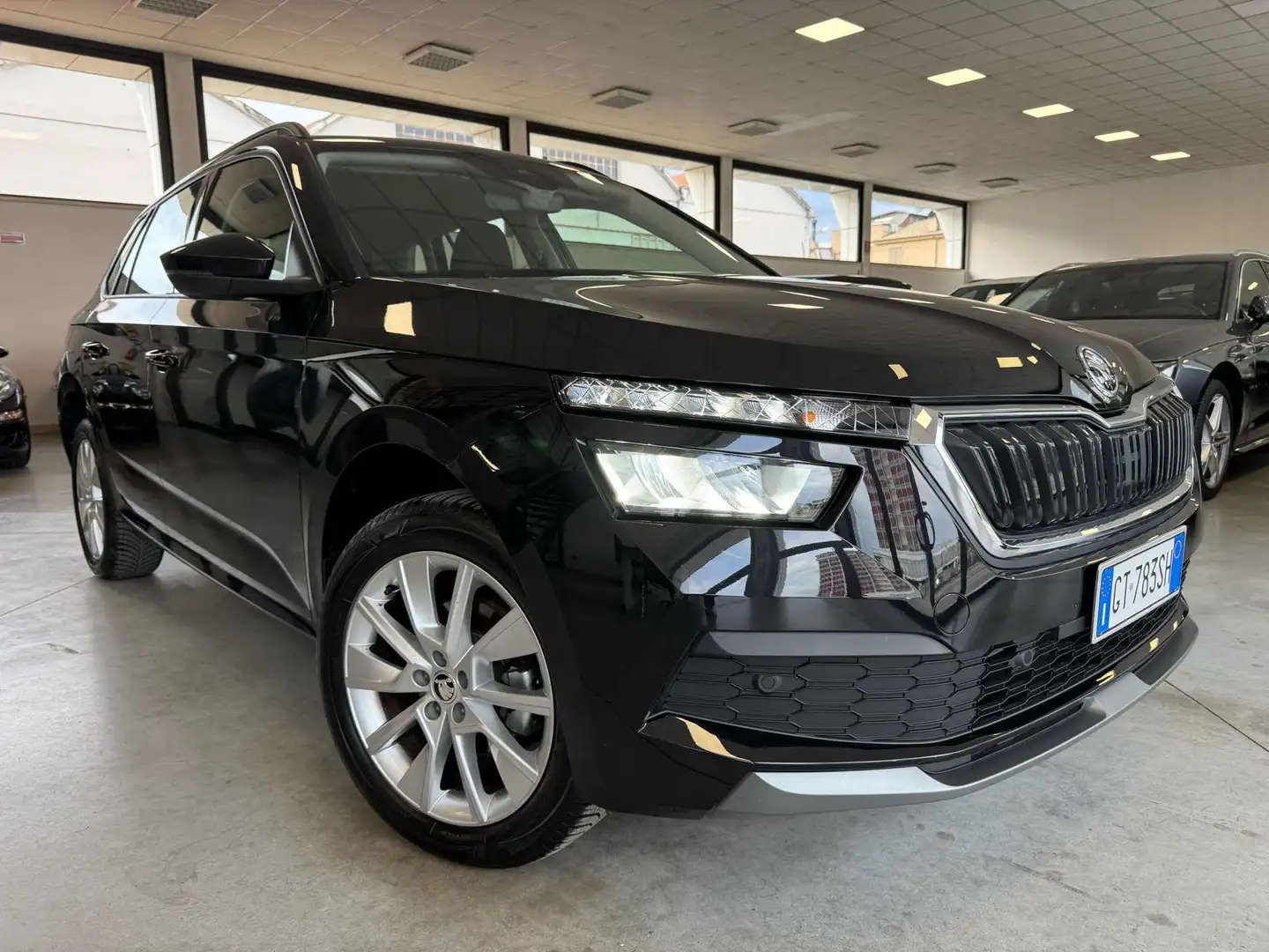 Skoda Kamiq 1.0 TSI 110 CV Ambition Nero - 2