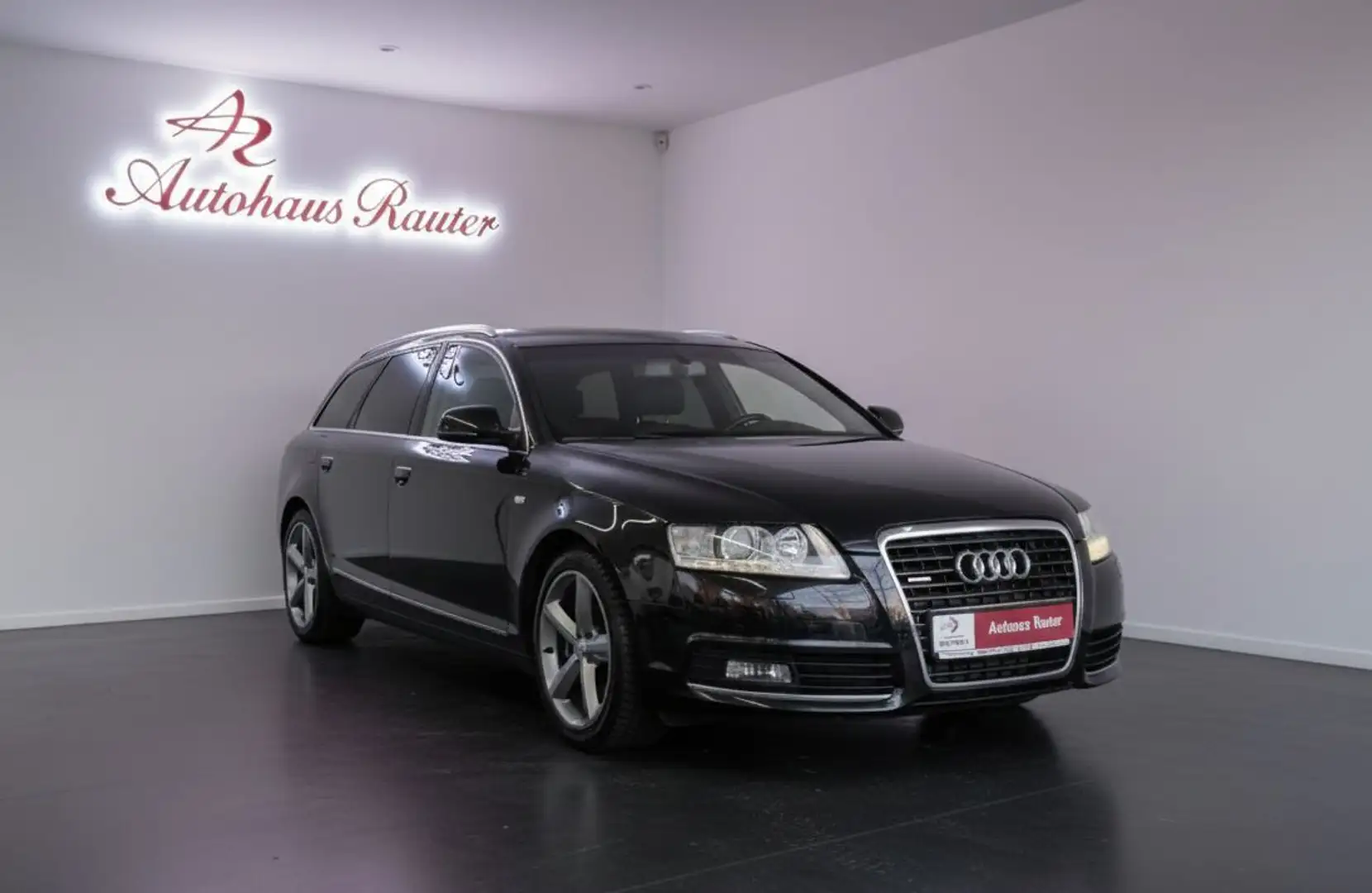 Audi A6 Avant 3.0TDI S-LINE QUATTRO 2011 NAVI LED 2Hd Noir - 1