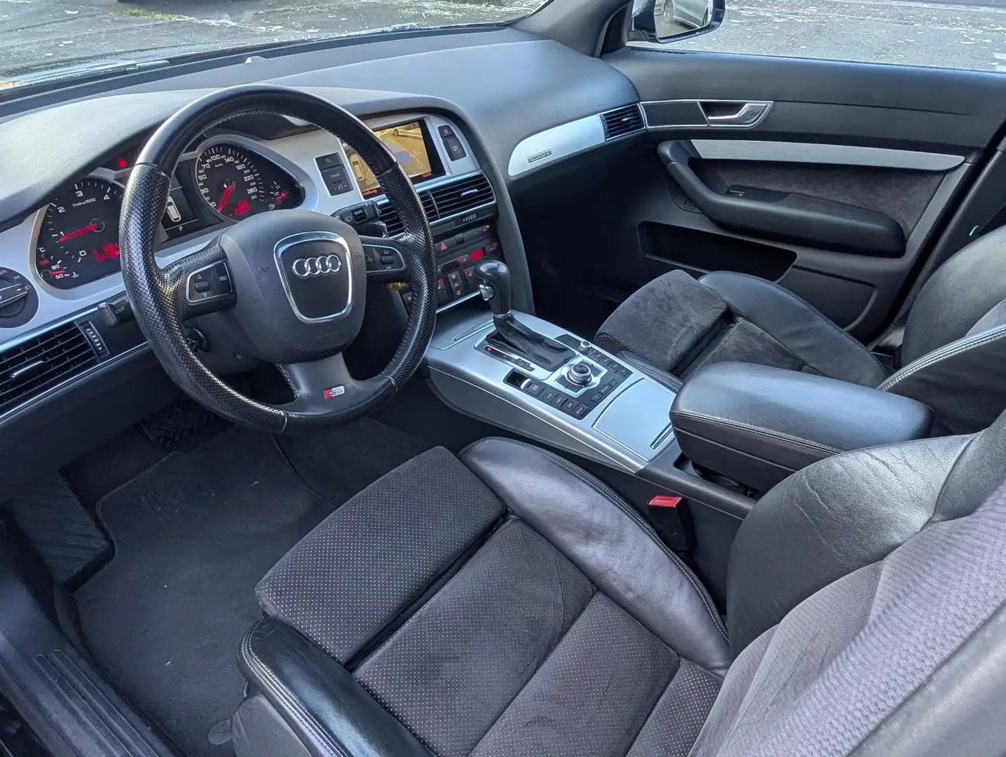 Audi A6 Avant 3.0TDI S-LINE QUATTRO 2011 NAVI LED 2Hd Noir - 2