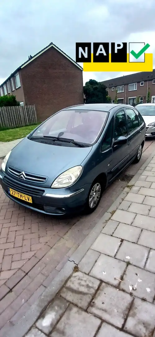 Citroen Xsara Picasso 1.6i-16V Caractère Grijs - 1