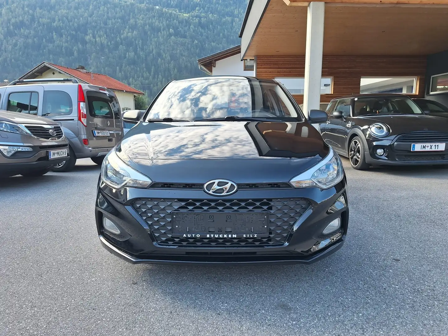 Hyundai i20 Basis Schwarz - 2