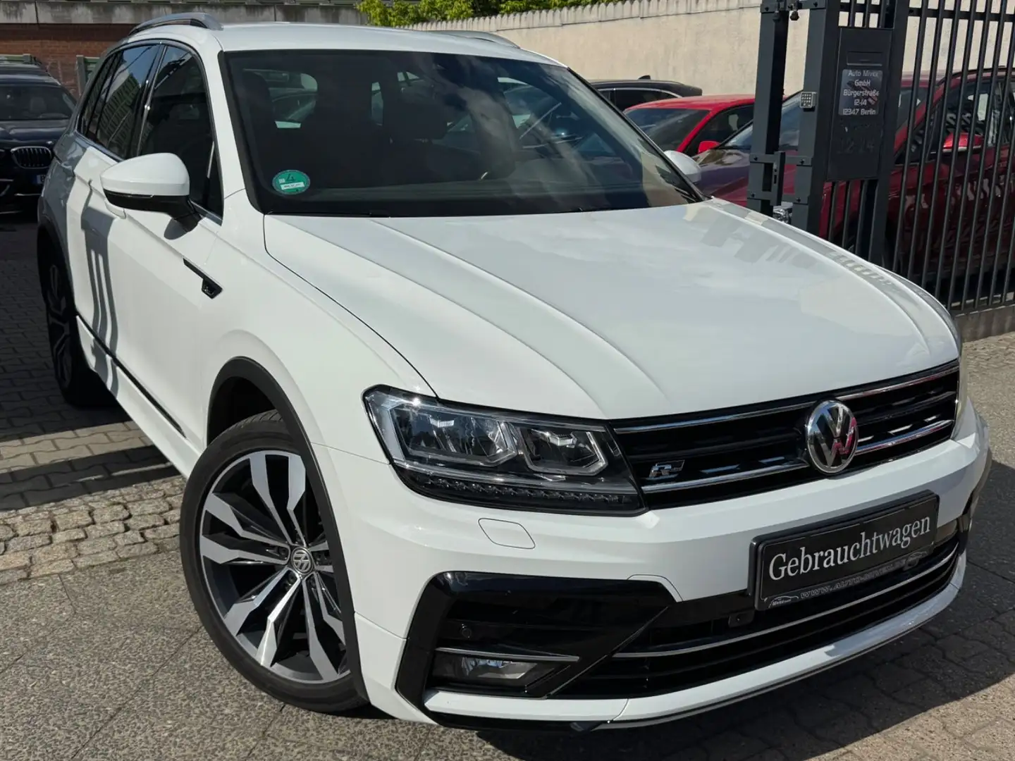Volkswagen Tiguan 2,0 TDI R LINE Highline DSG Leder LED Weiß - 2