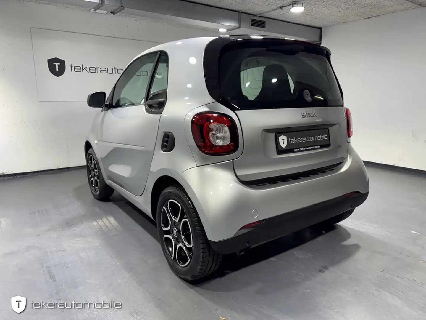 smart forTwo coupe *Twinamic*Navi*Pano* Silber - 2