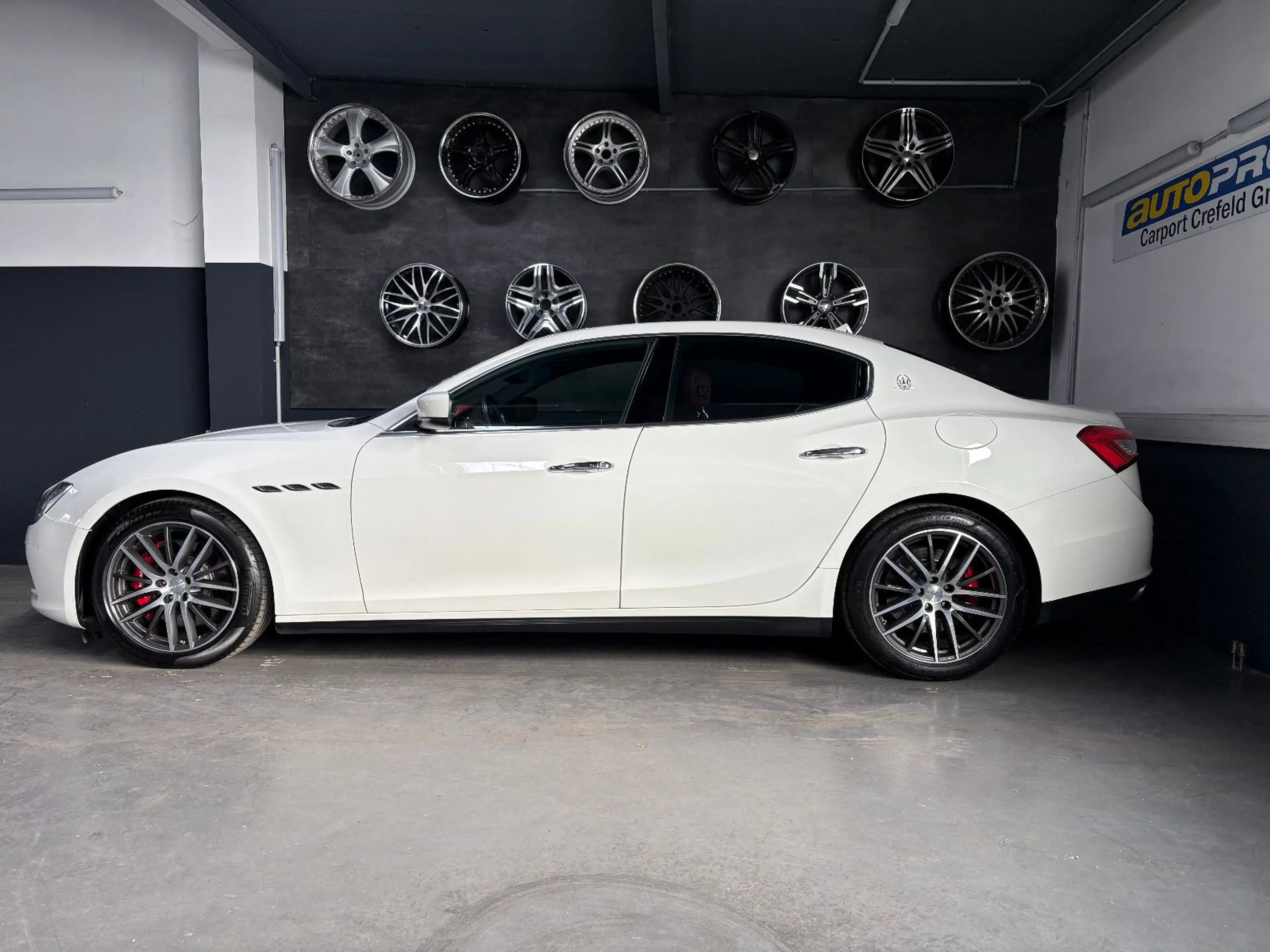 Maserati Ghibli 3.0 V6 S Q4 Automatik — photo 4