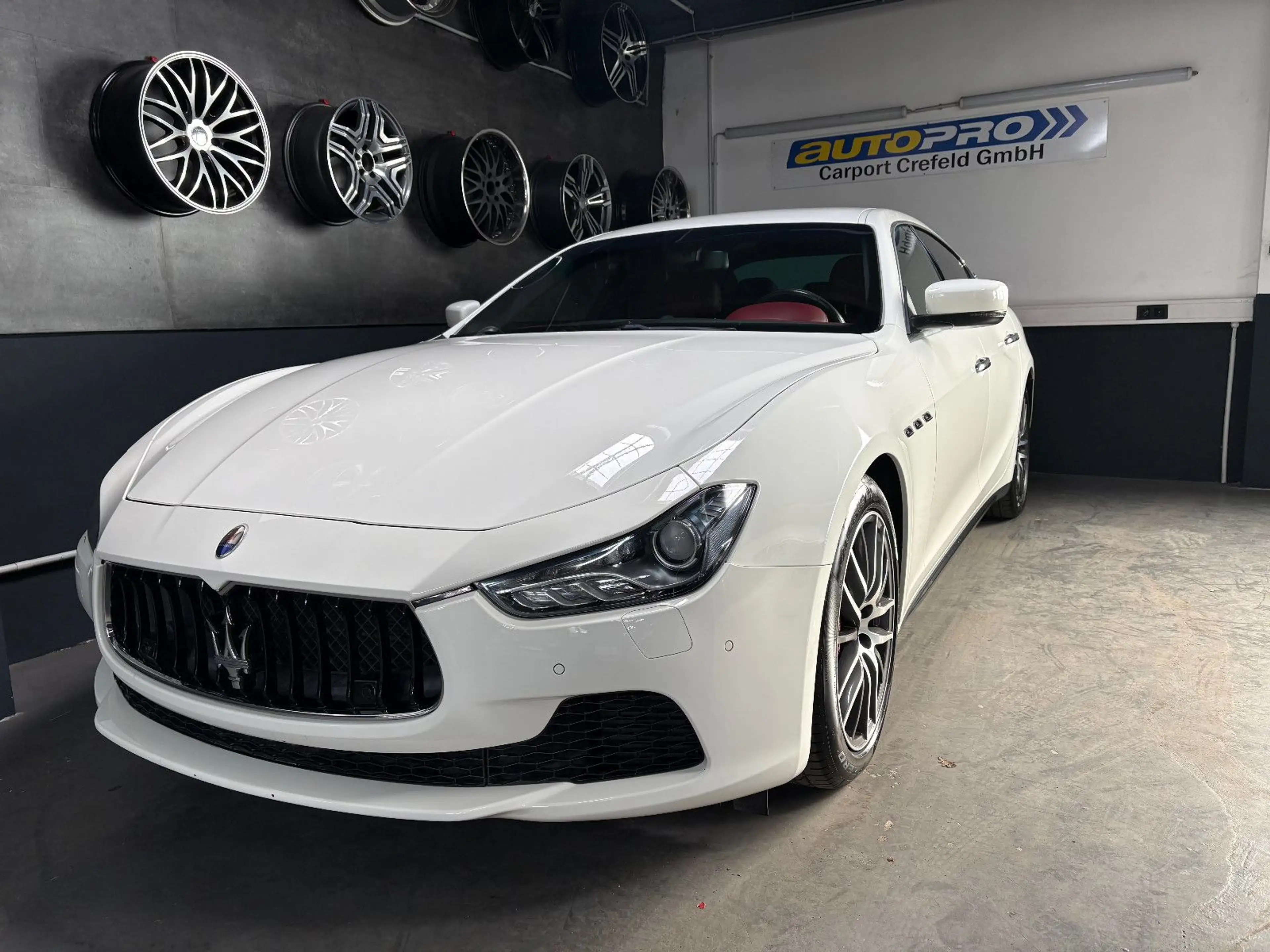 Maserati Ghibli 3.0 V6 S Q4 Automatik — photo 2
