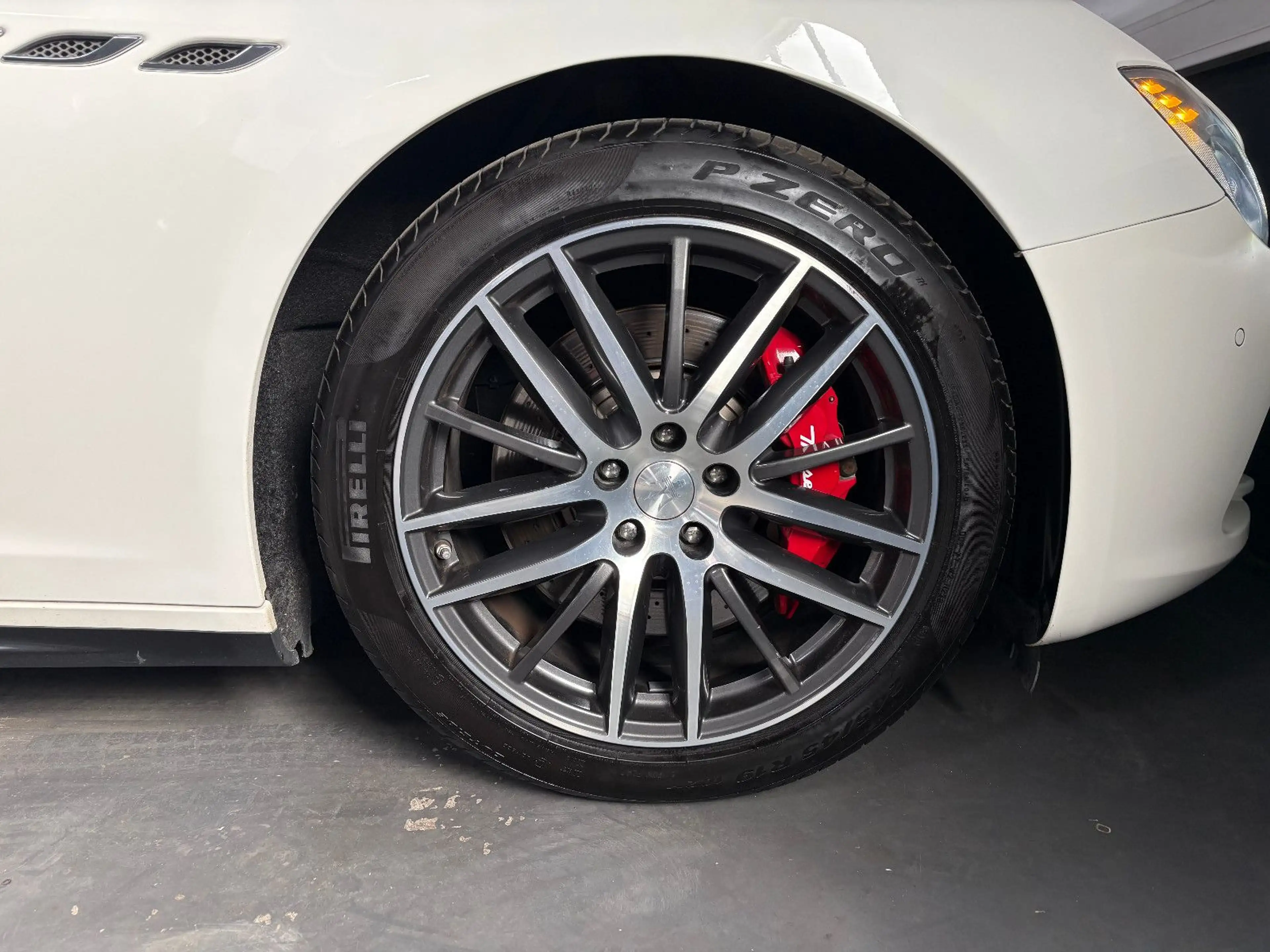 Maserati Ghibli 3.0 V6 S Q4 Automatik — photo 8