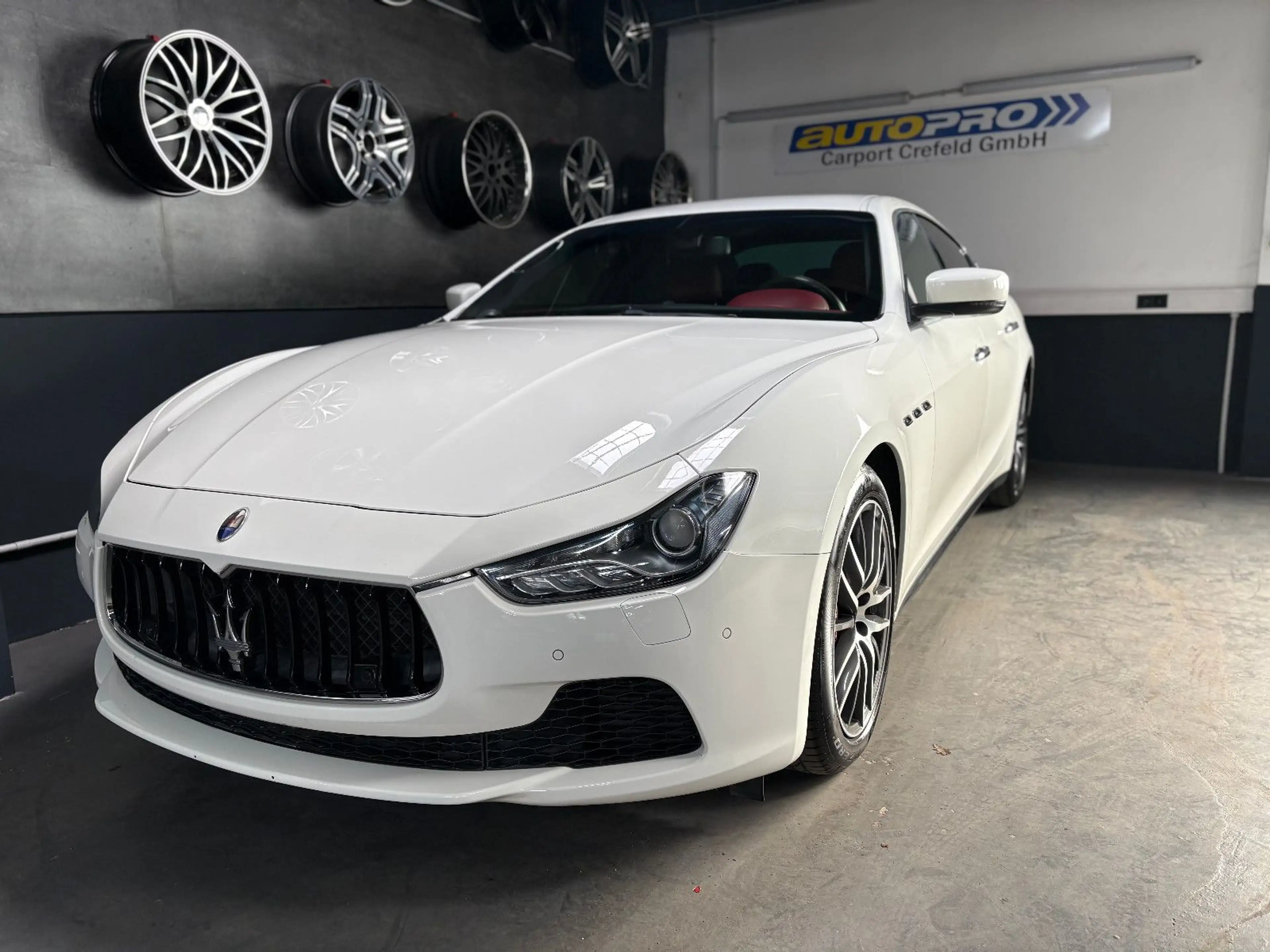 Maserati Ghibli 3.0 V6 S Q4 Automatik — photo 3