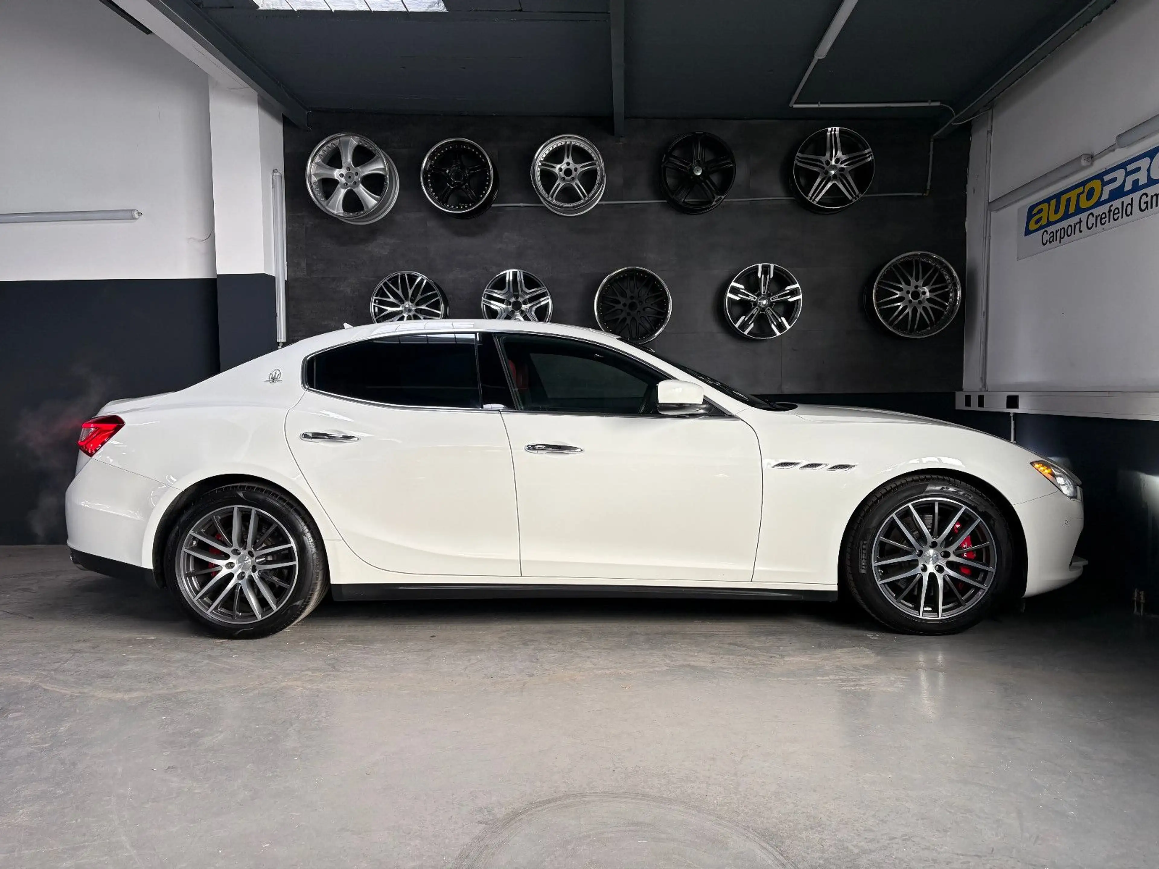Maserati Ghibli 3.0 V6 S Q4 Automatik — photo 6