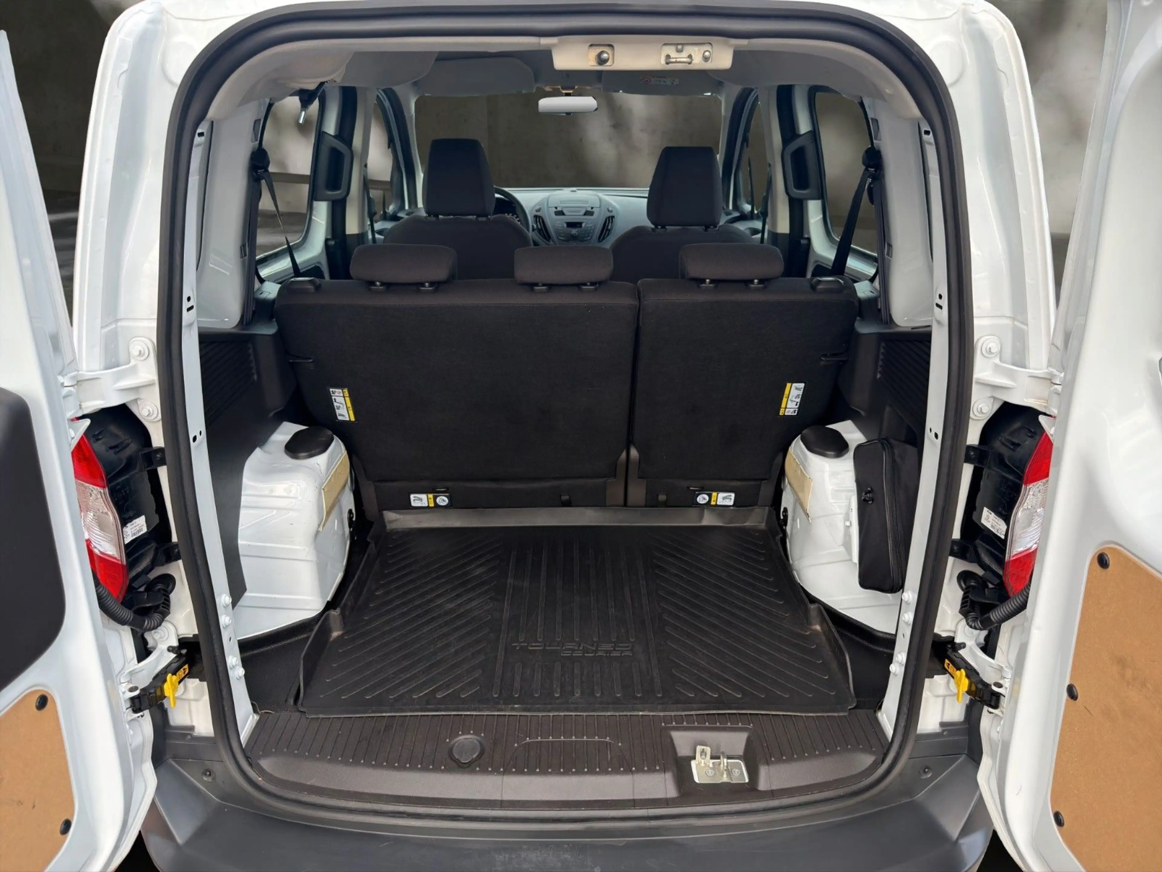 Ford Transit Courier /1.Hand/2xSchiebetür/Klima — photo 15