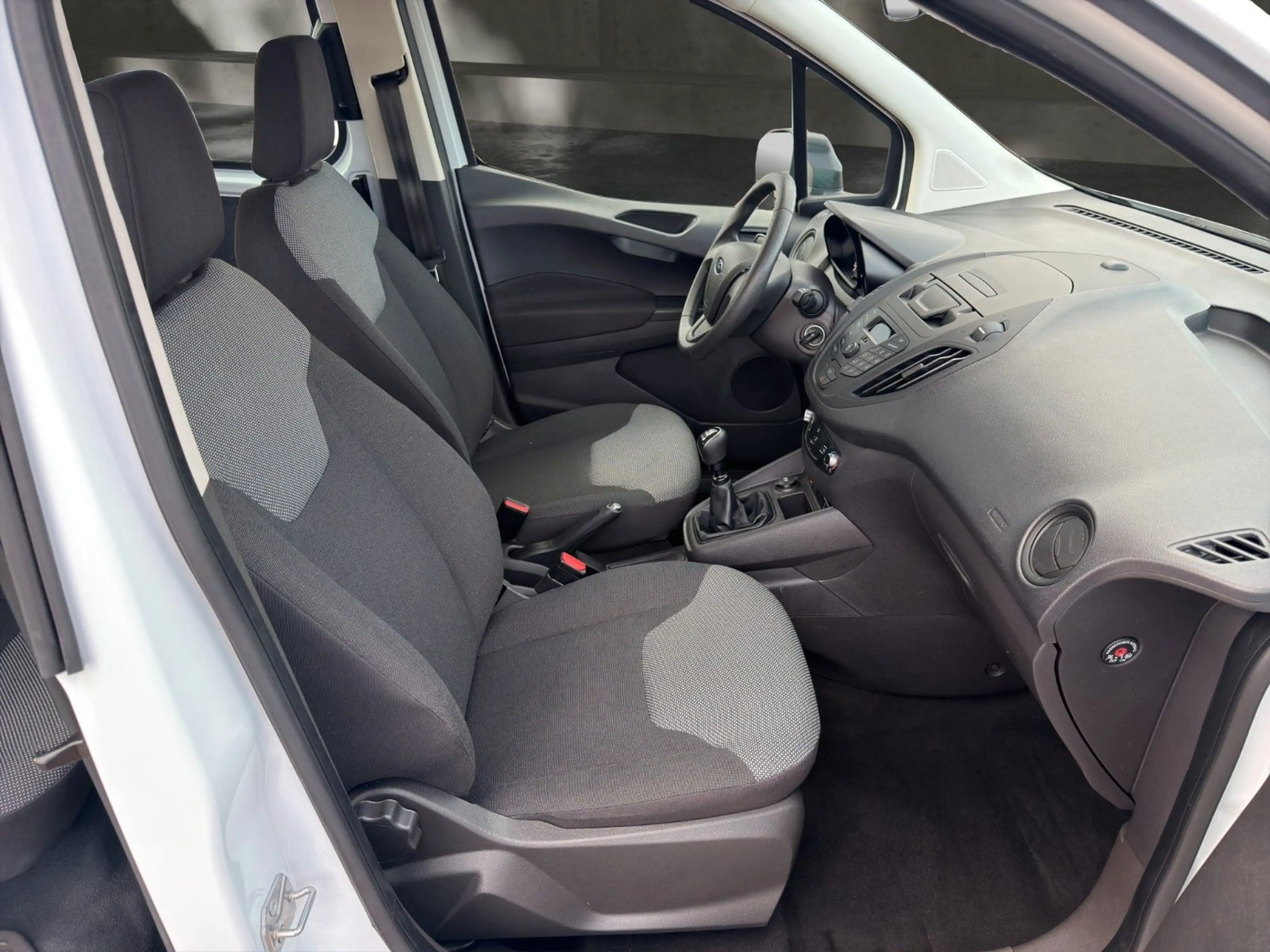 Ford Transit Courier /1.Hand/2xSchiebetür/Klima — photo 13