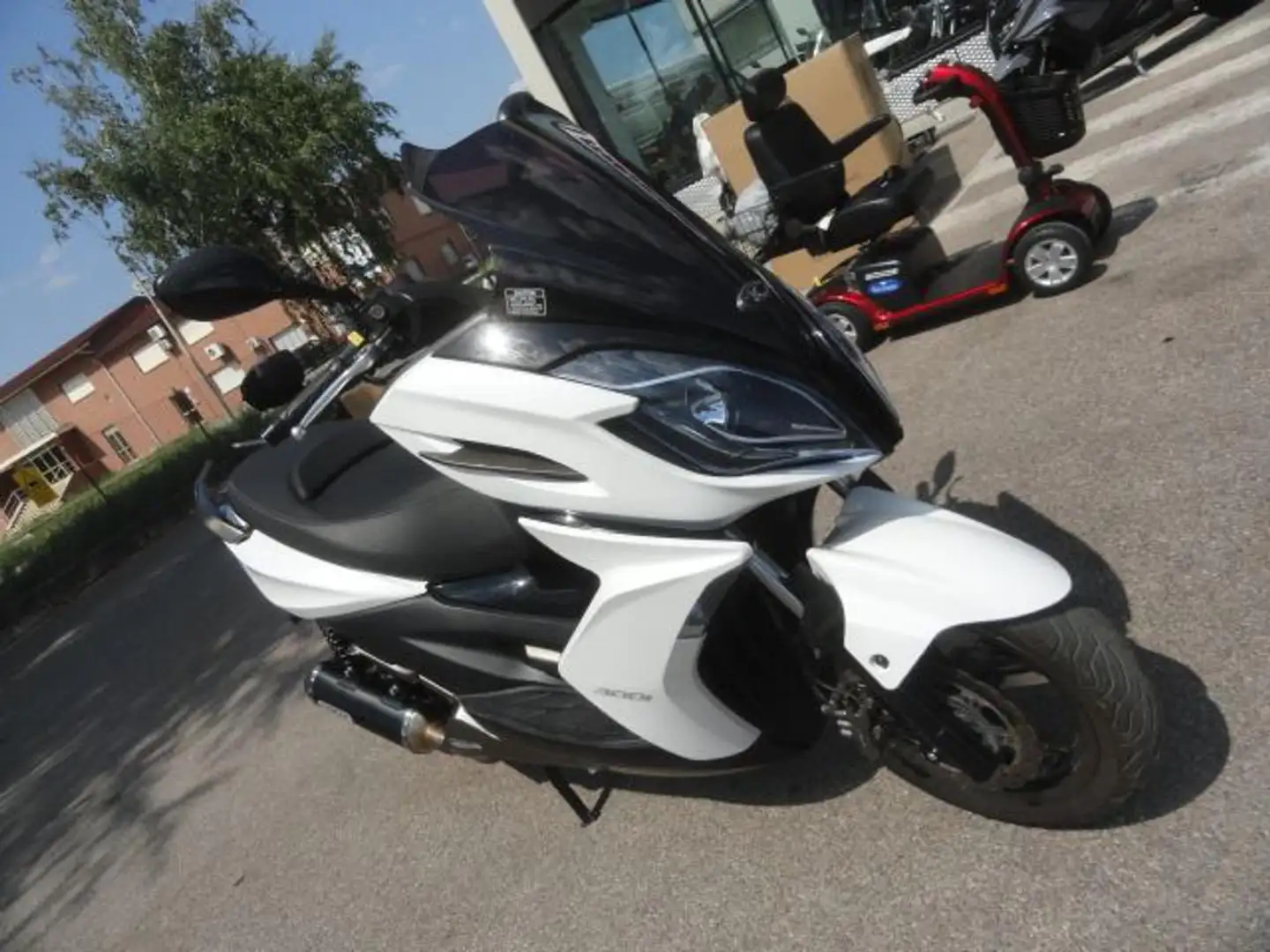 Kymco K-XCT 300i K XCT 300 Bianco - 2