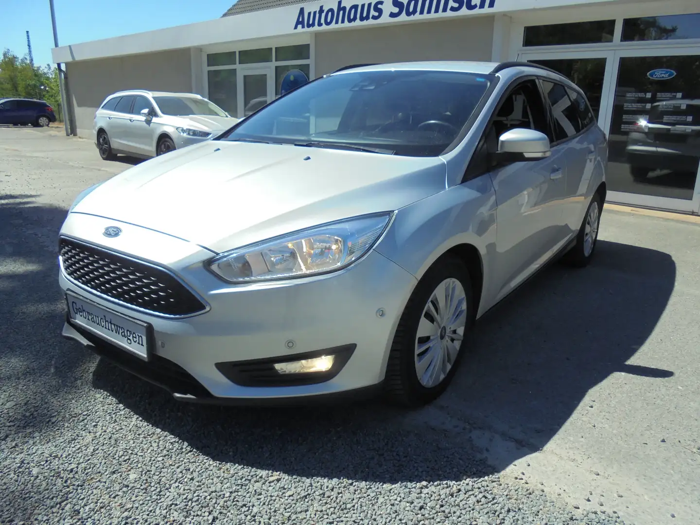 Ford Focus Business, Navi, PPS, beheizbare Frontscheibe, SHZ Argent - 1