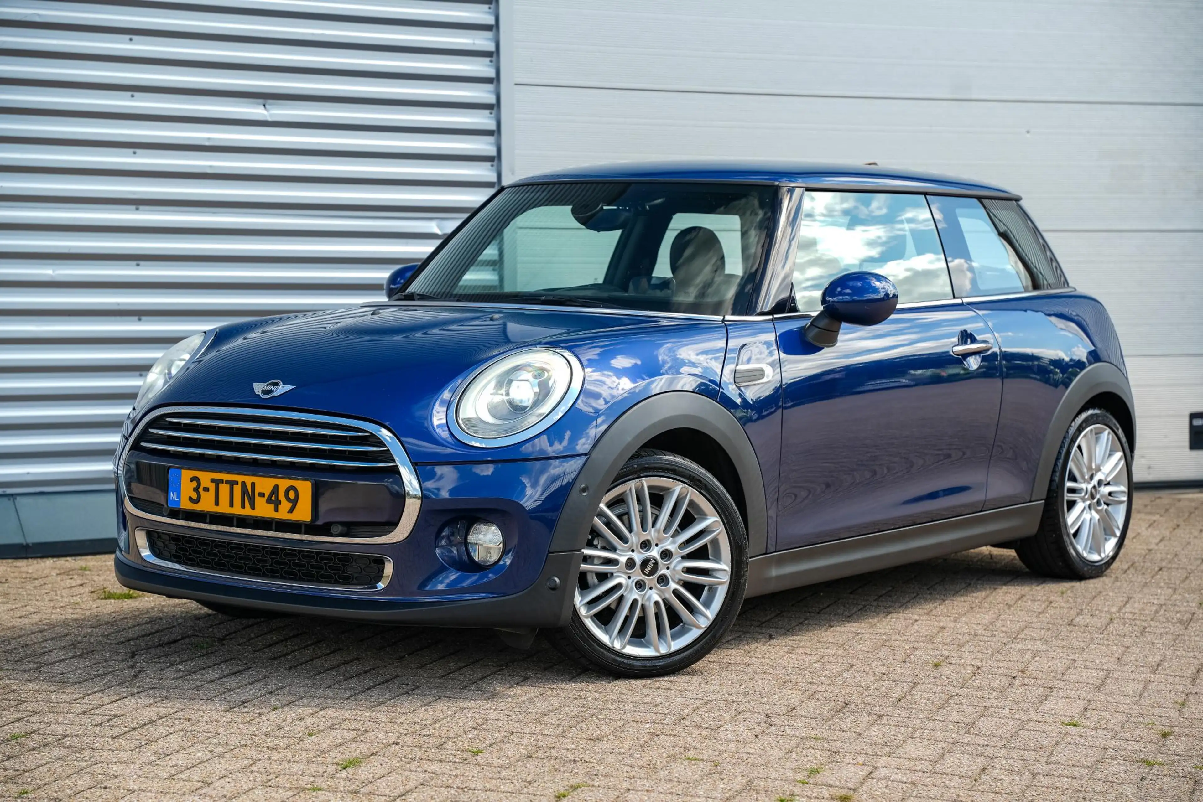 MINI Cooper D Mini 1.5 Chili HeadUp Navi LED Leer Cruise Clima — photo 24