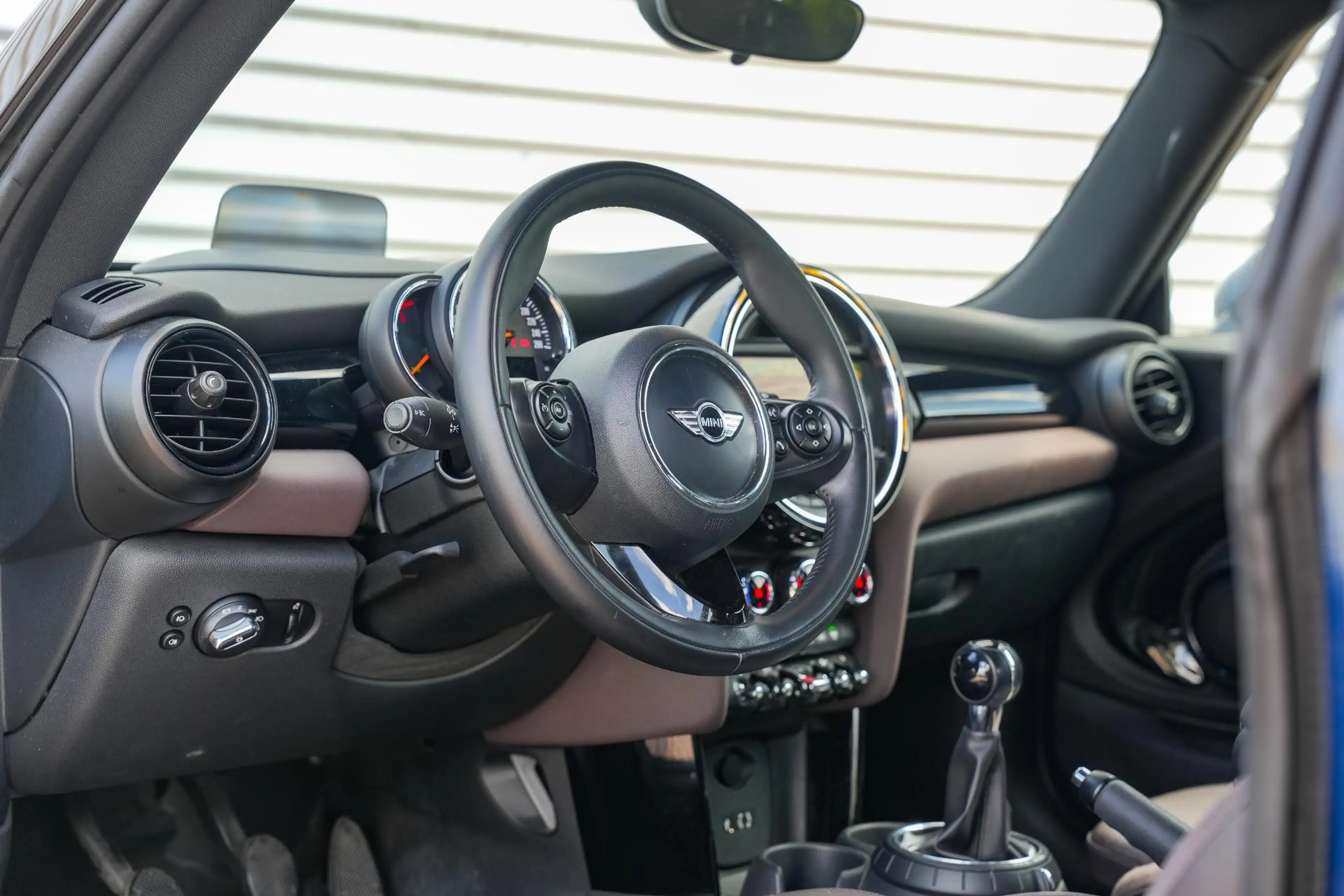 MINI Cooper D Mini 1.5 Chili HeadUp Navi LED Leer Cruise Clima — photo 4