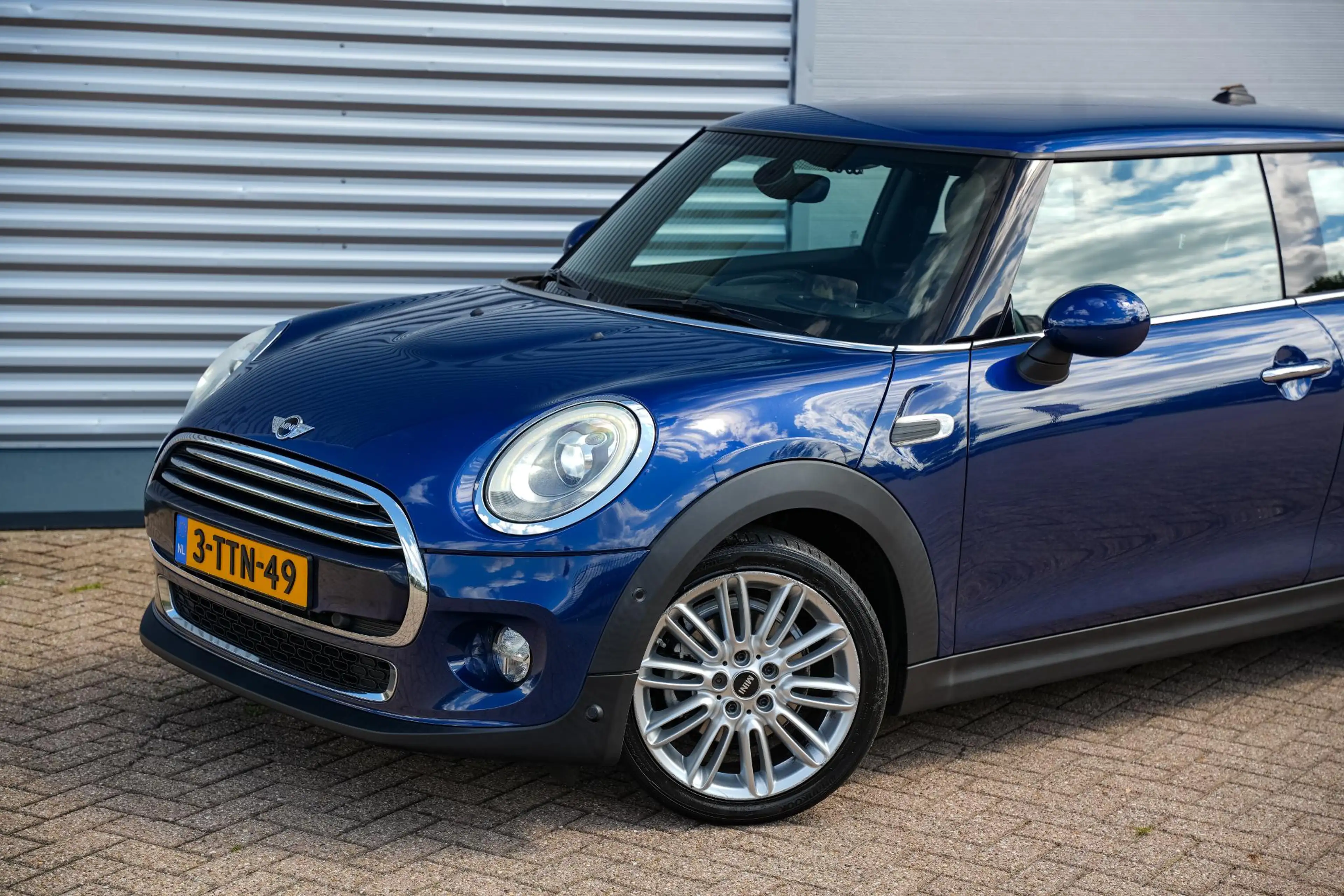 MINI Cooper D Mini 1.5 Chili HeadUp Navi LED Leer Cruise Clima — photo 25